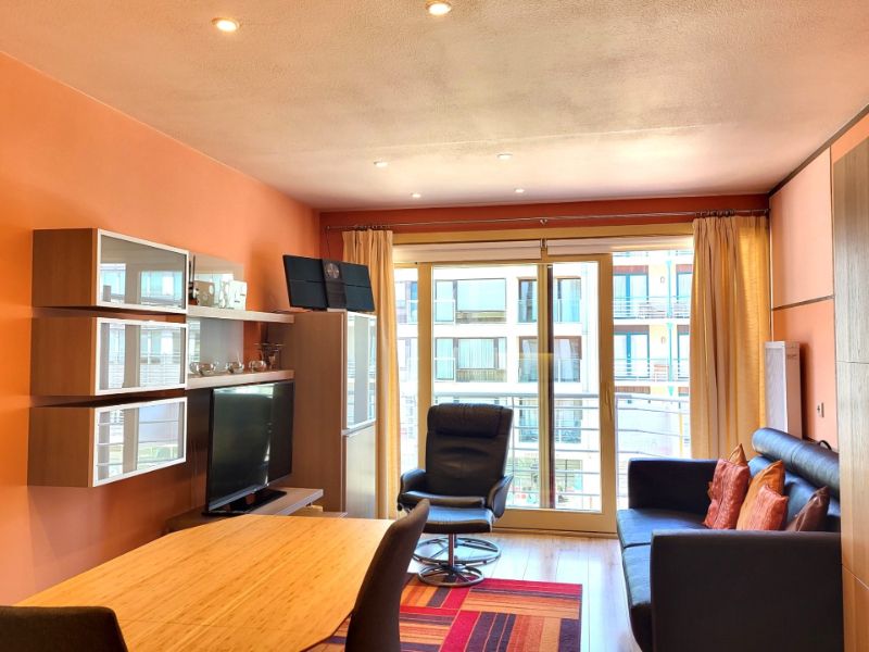 Centraal gelegen studio met slaaphoek en terras te koop foto 4