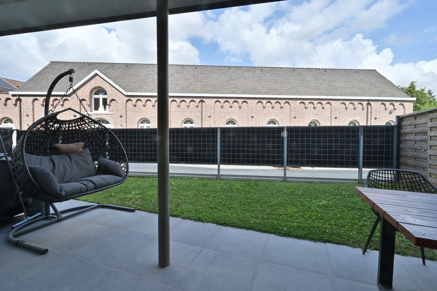 Gelijkvloers appartement met 2 slaapkamers en privétuin in het centrum van Lanaken. foto 14