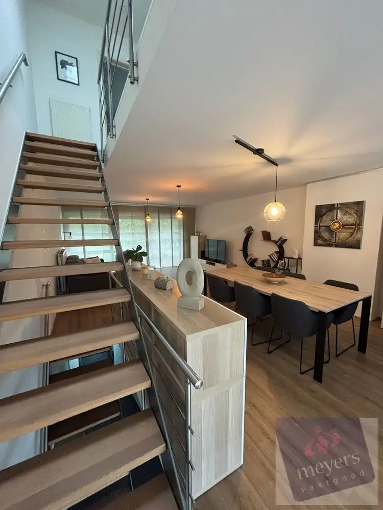 Ruime bel-etagewoning met 3 slaapkamers, tuin en garage in Hasselt foto 12