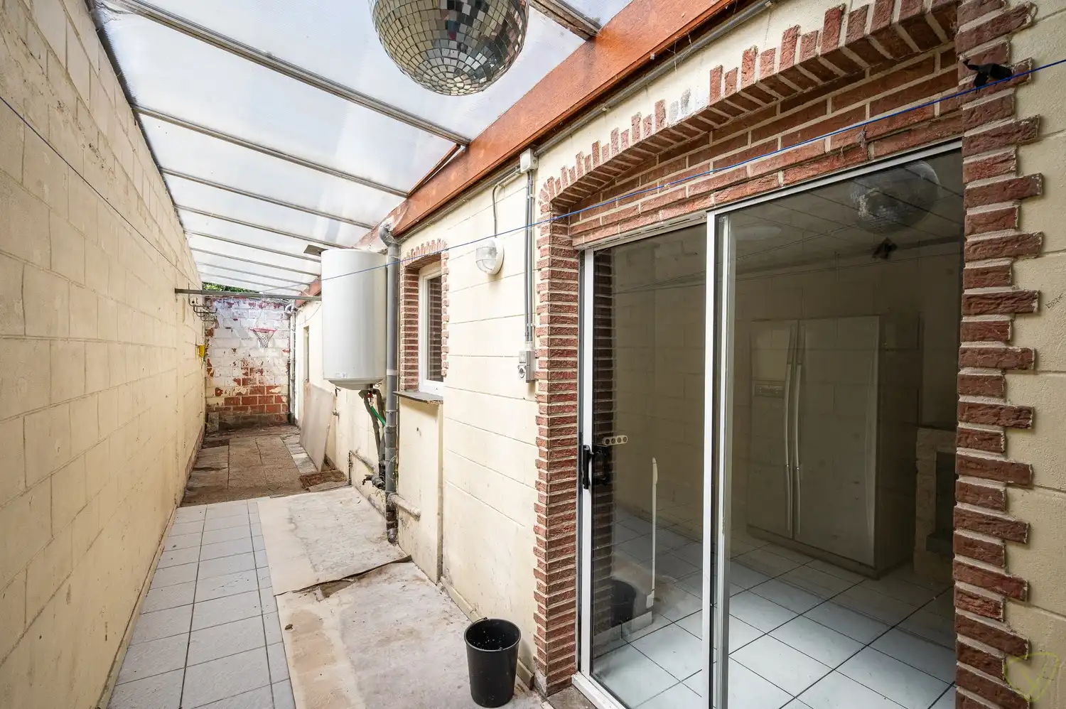 Ruime woning met potentieel en gunstige ligging te Eeklo foto 11