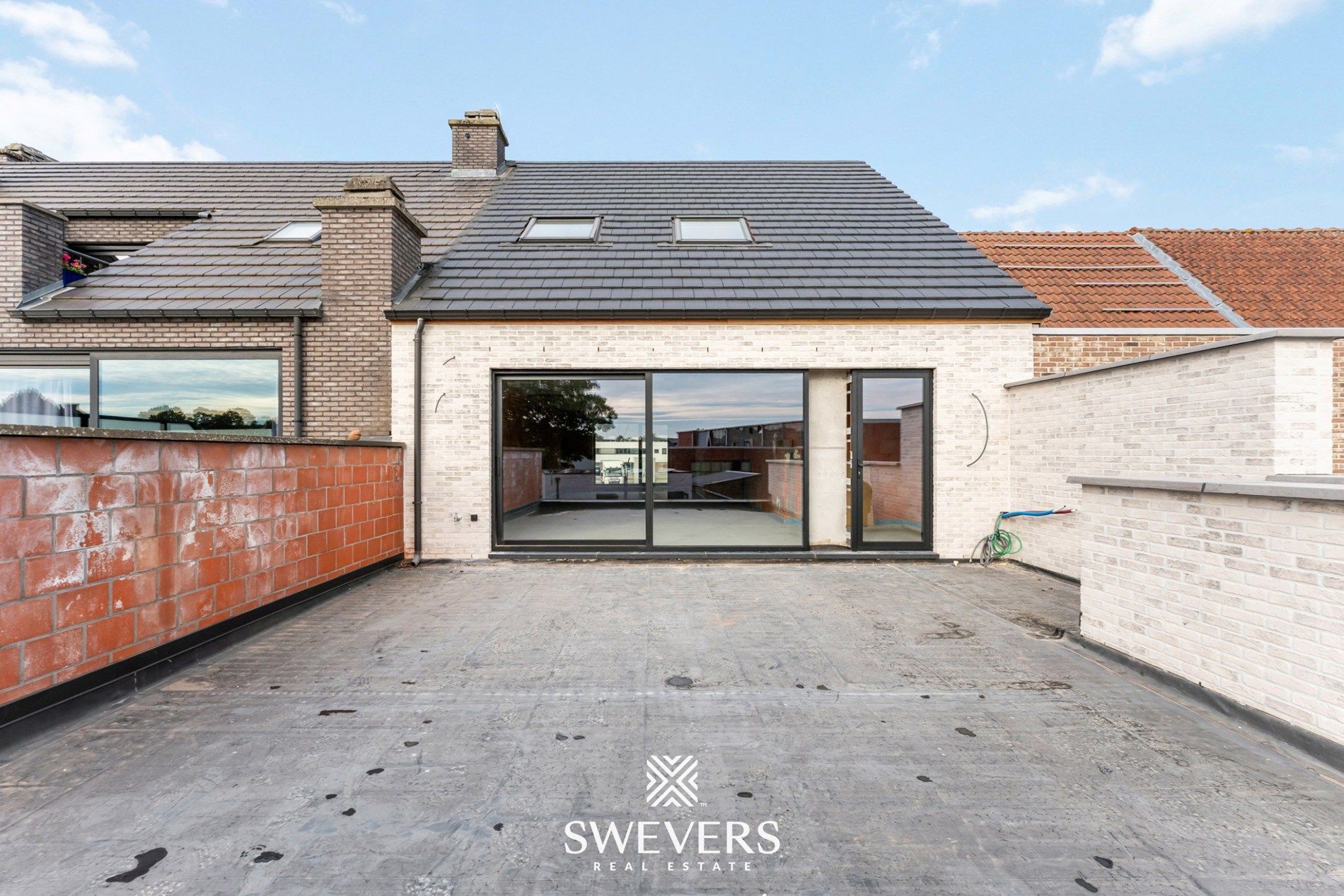 Nieuwbouw 3slpk duplex-appartement met groot terras en garage in Helchteren foto 16