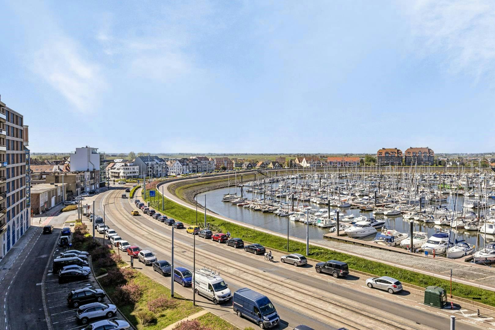 Appartement met frontaal havenzicht te koop in Blankenberge foto 8