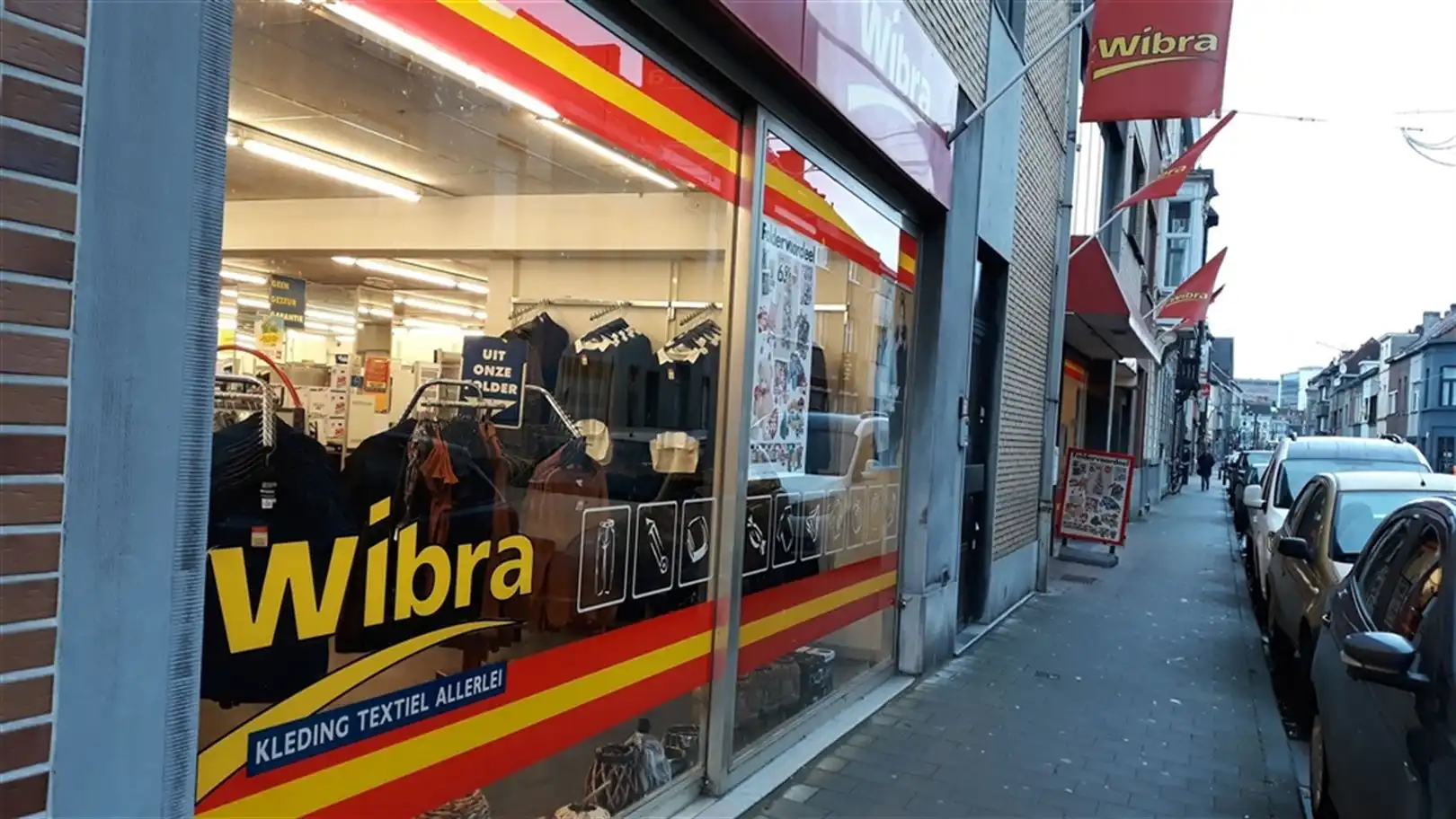 Te Huur Handelsruimte te Ledeberg foto 3