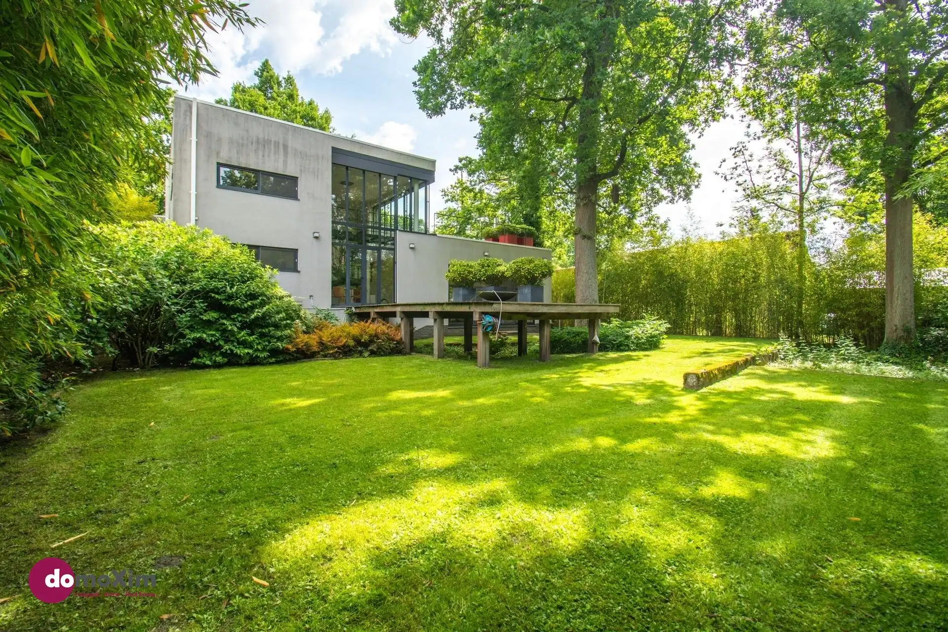 Architecturale parel in de Lievekensbossen in Schiplaken foto 2