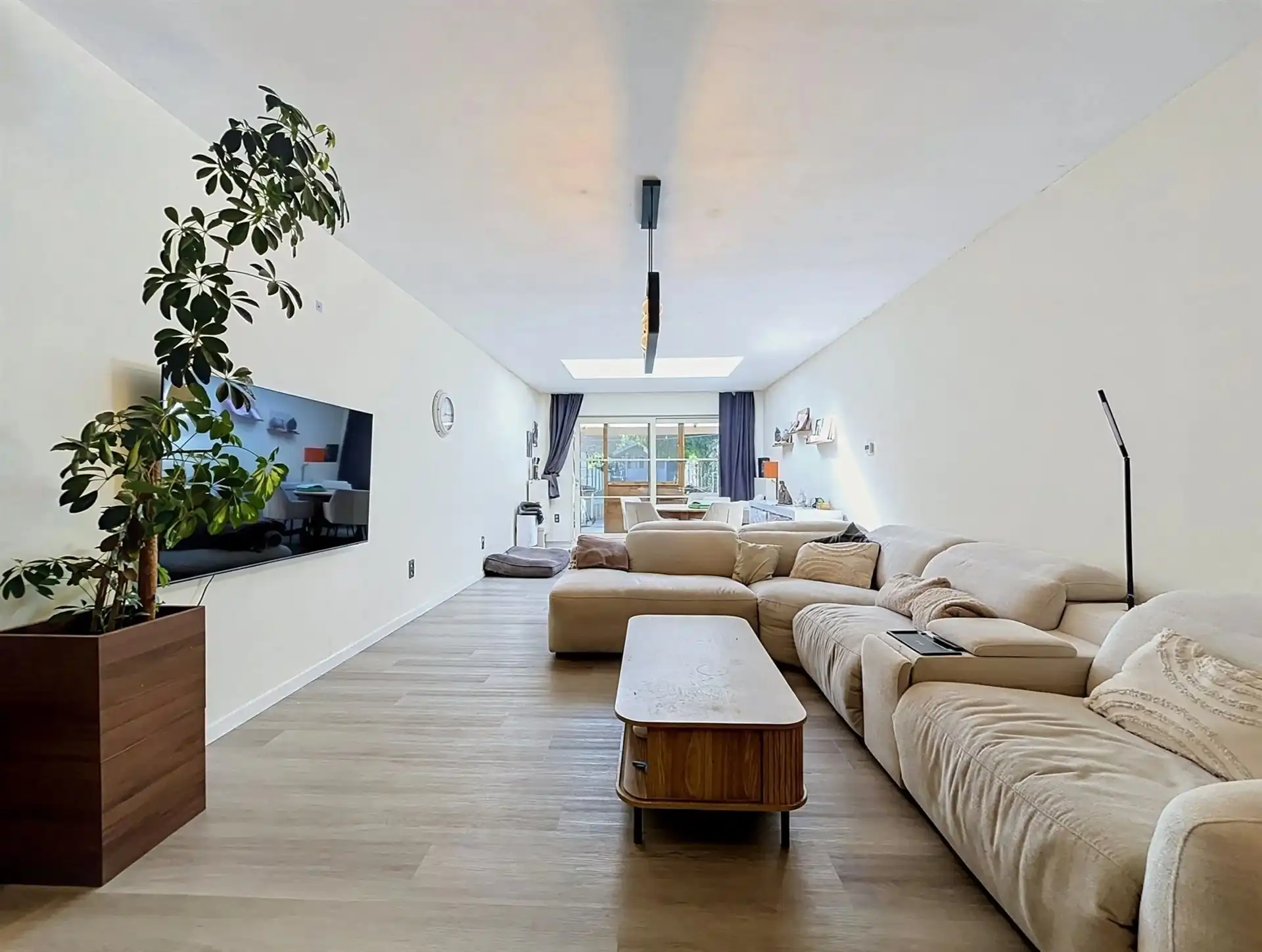 instapklare gezinswoning met 4 slaapkamers en zuidgerichte tuin op toplocatie foto 3