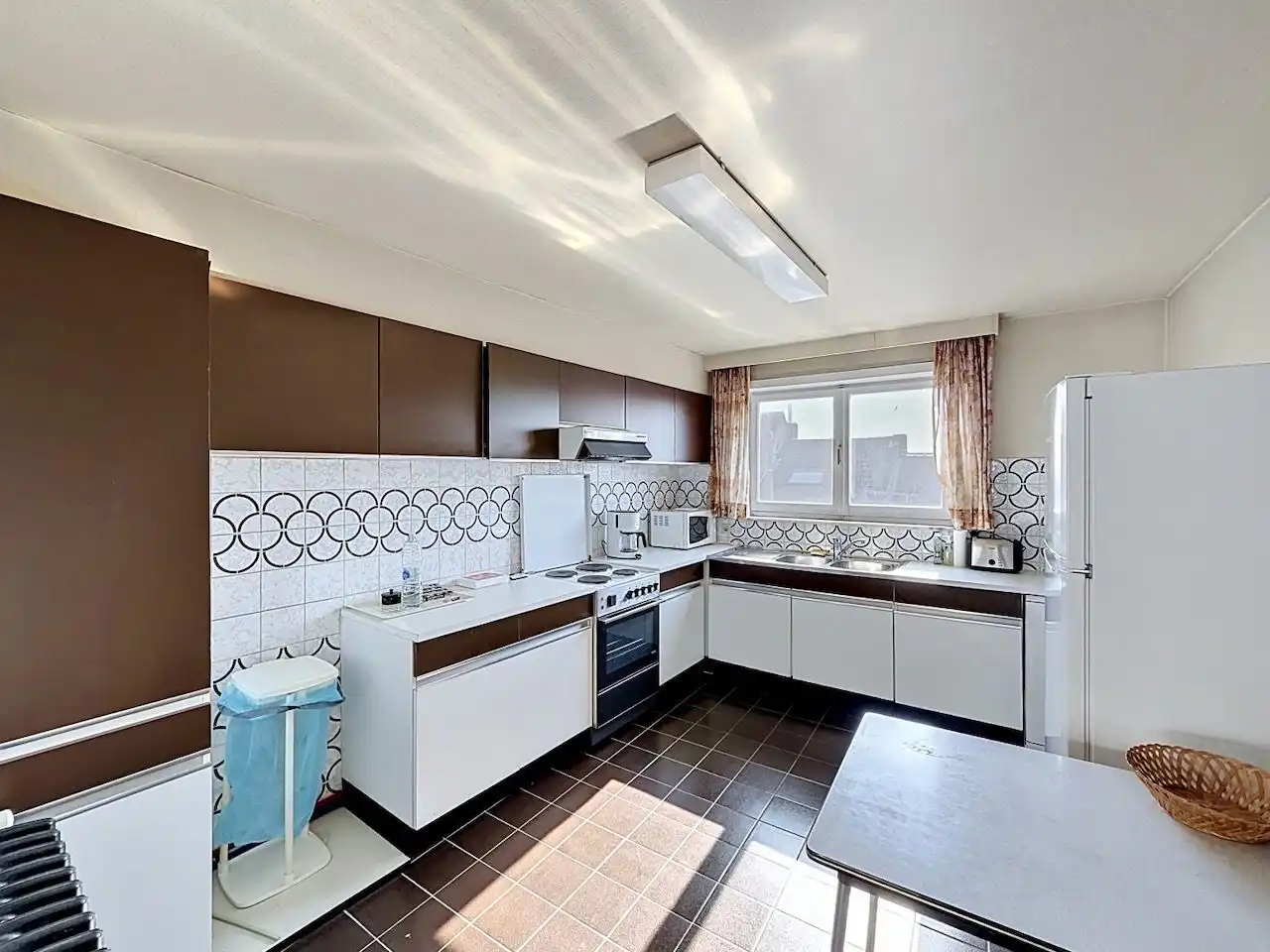 Bijzonder ruim en lichtrijk appartement op een boogscheut van de Zeedijk & Graaf d'Ursellaan foto 11