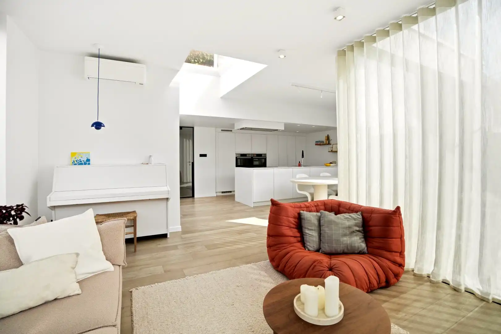 Uitzonderlijk knap gerenoveerde woning in Bavikhove met zonnige tuin, gelijkvloerse kamer en 3 slaapkamers foto 8