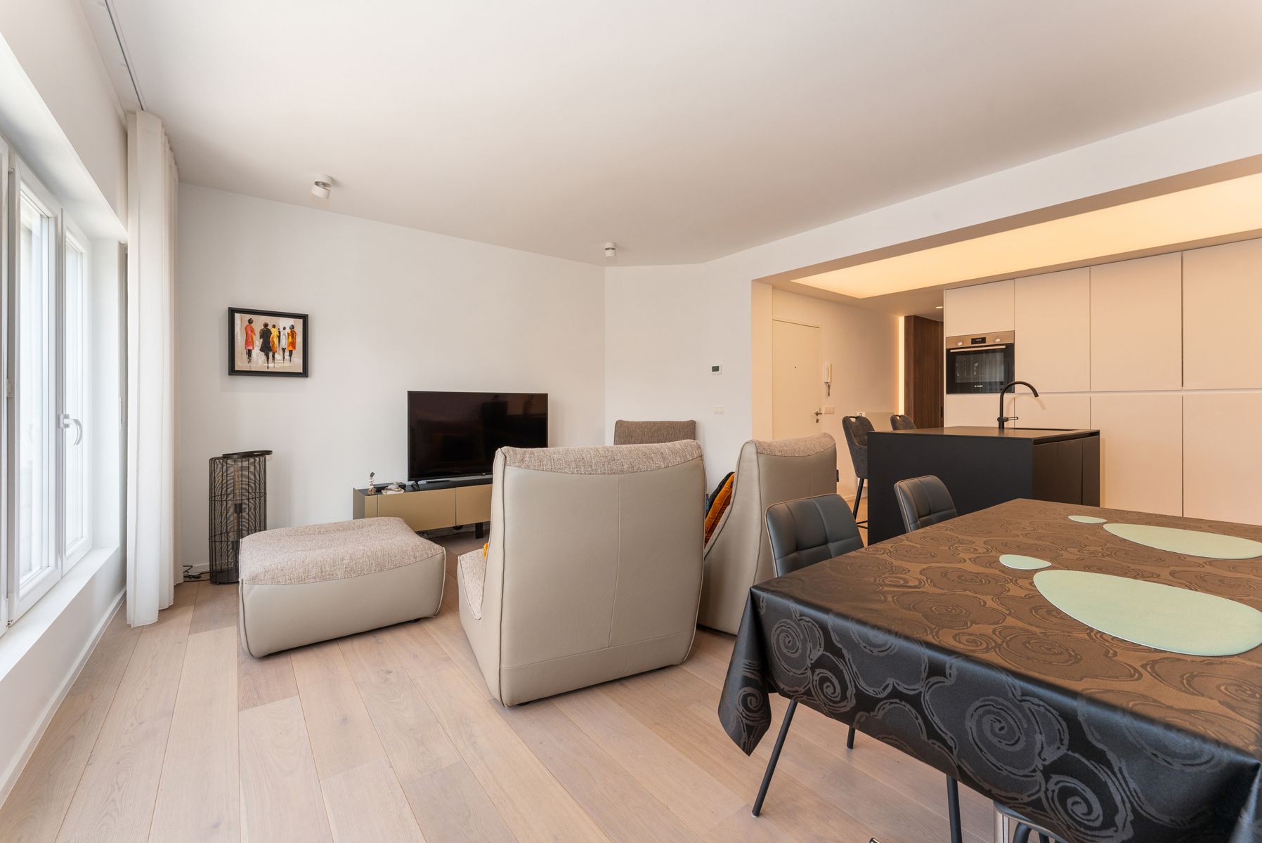 Prachtig vernieuwd appartement vlakbij centrum en strand foto 6