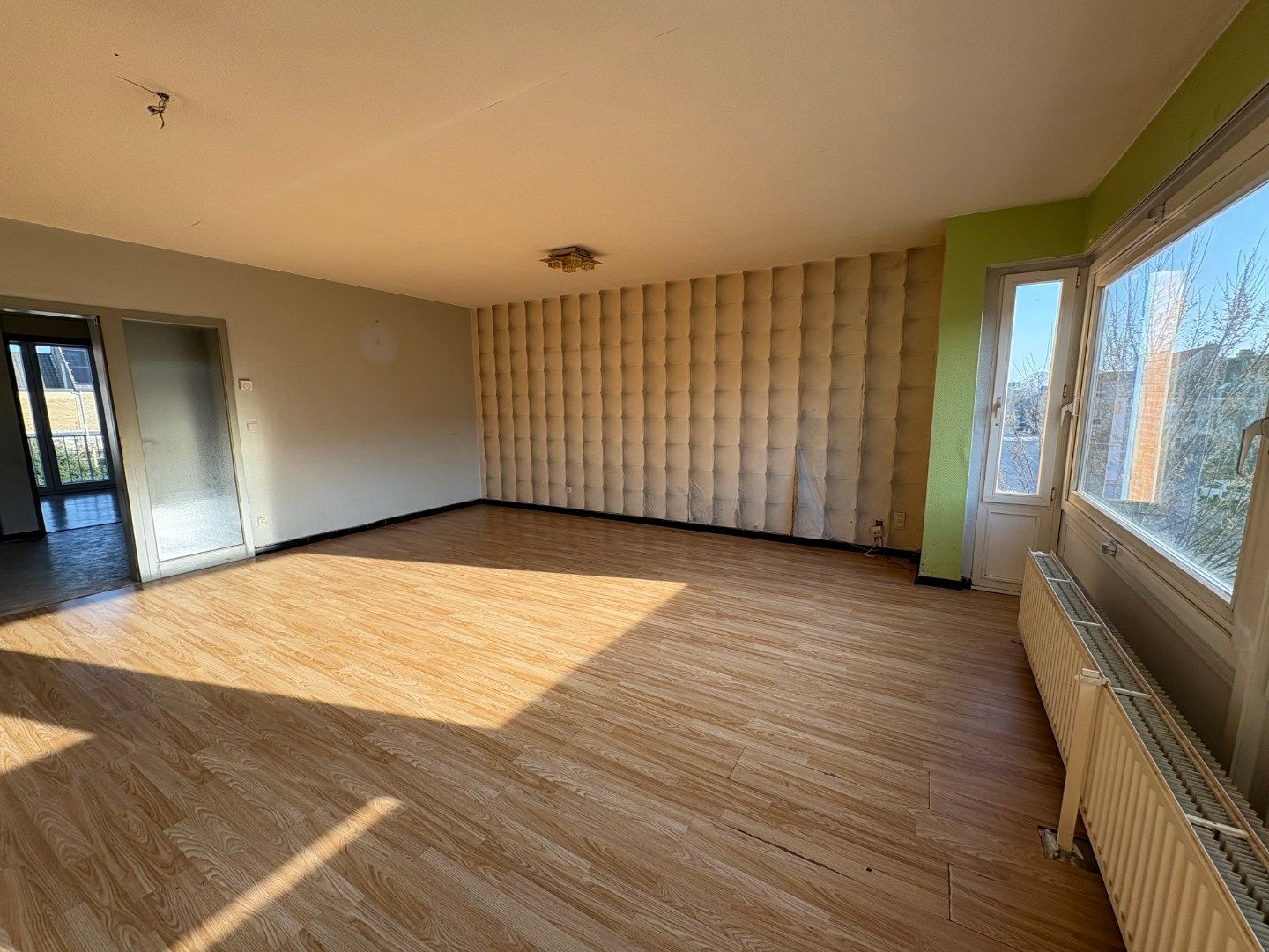 Ruim te renoveren appartement met garage  foto 4