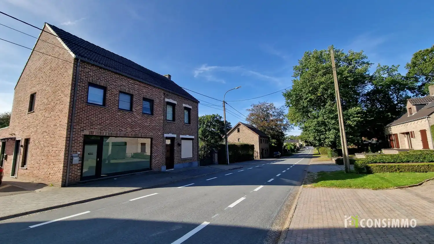 Handelsruimte met een topligging in Genk! foto 2