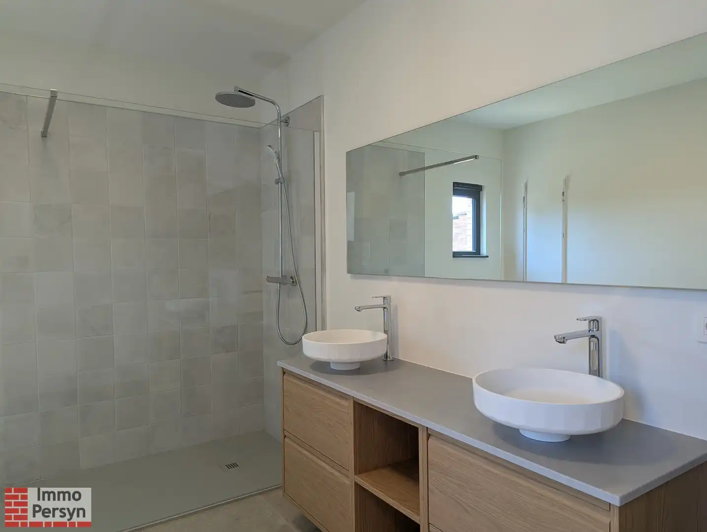 Zeer ruime open woning te huur in Langdorp foto 15