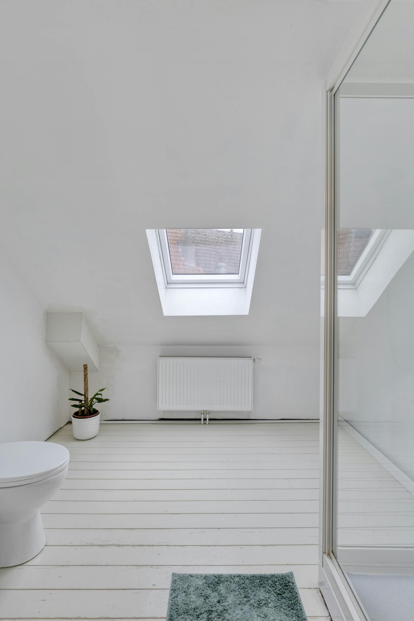 Instapklare woning te koop in Molenbeek! foto 17