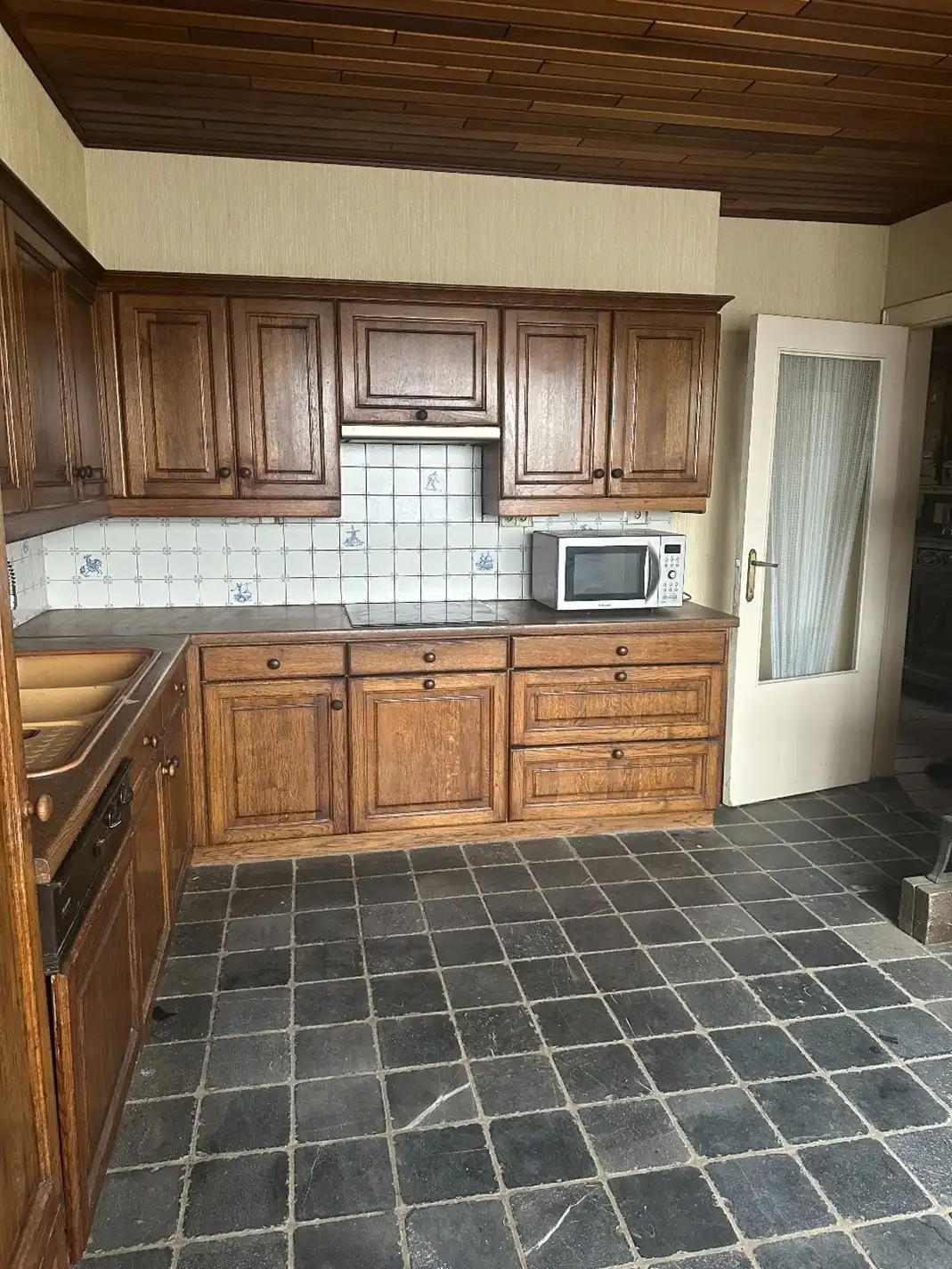 Commercieel uitstekend gelegen investeringspand bestaande uit bakkerij + duplex foto 16