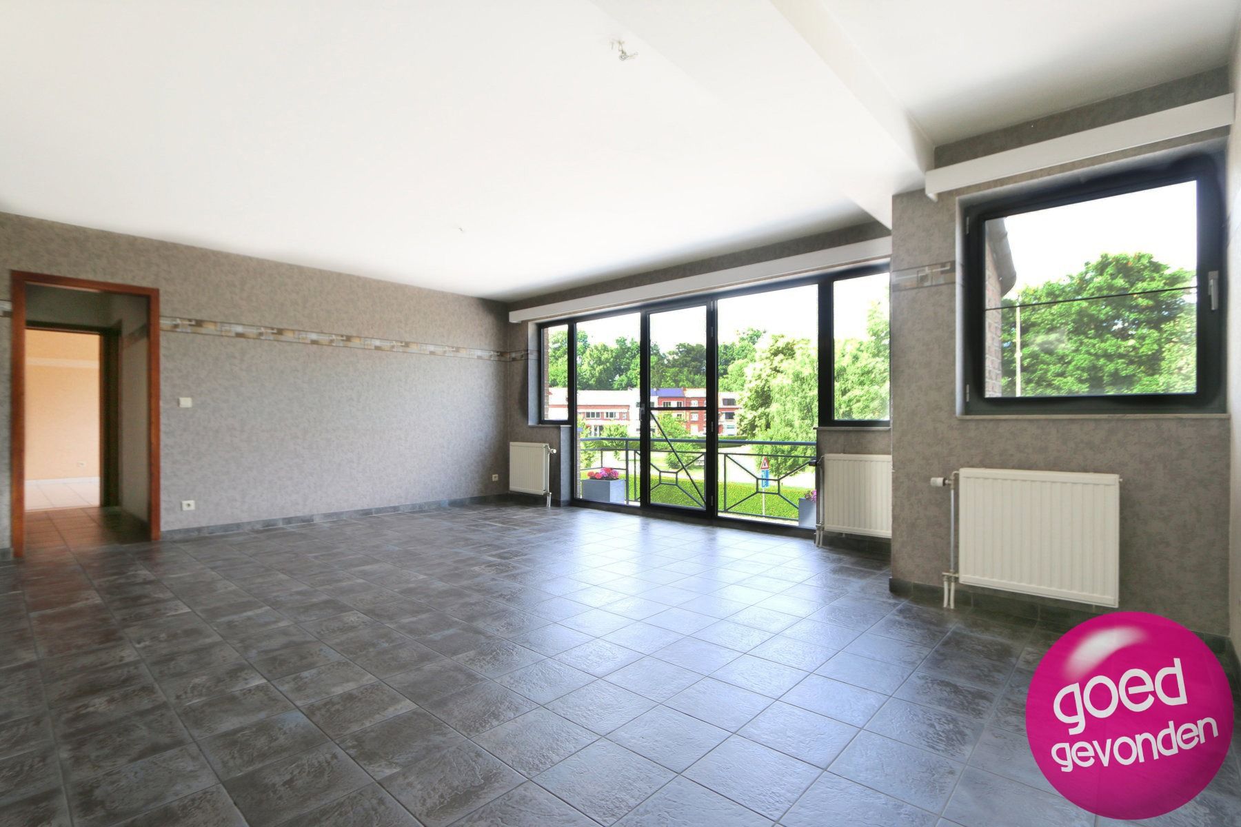 APP - 2 SLK - PARKING - KELDER - UITSTEKENDE LIGGING foto 2