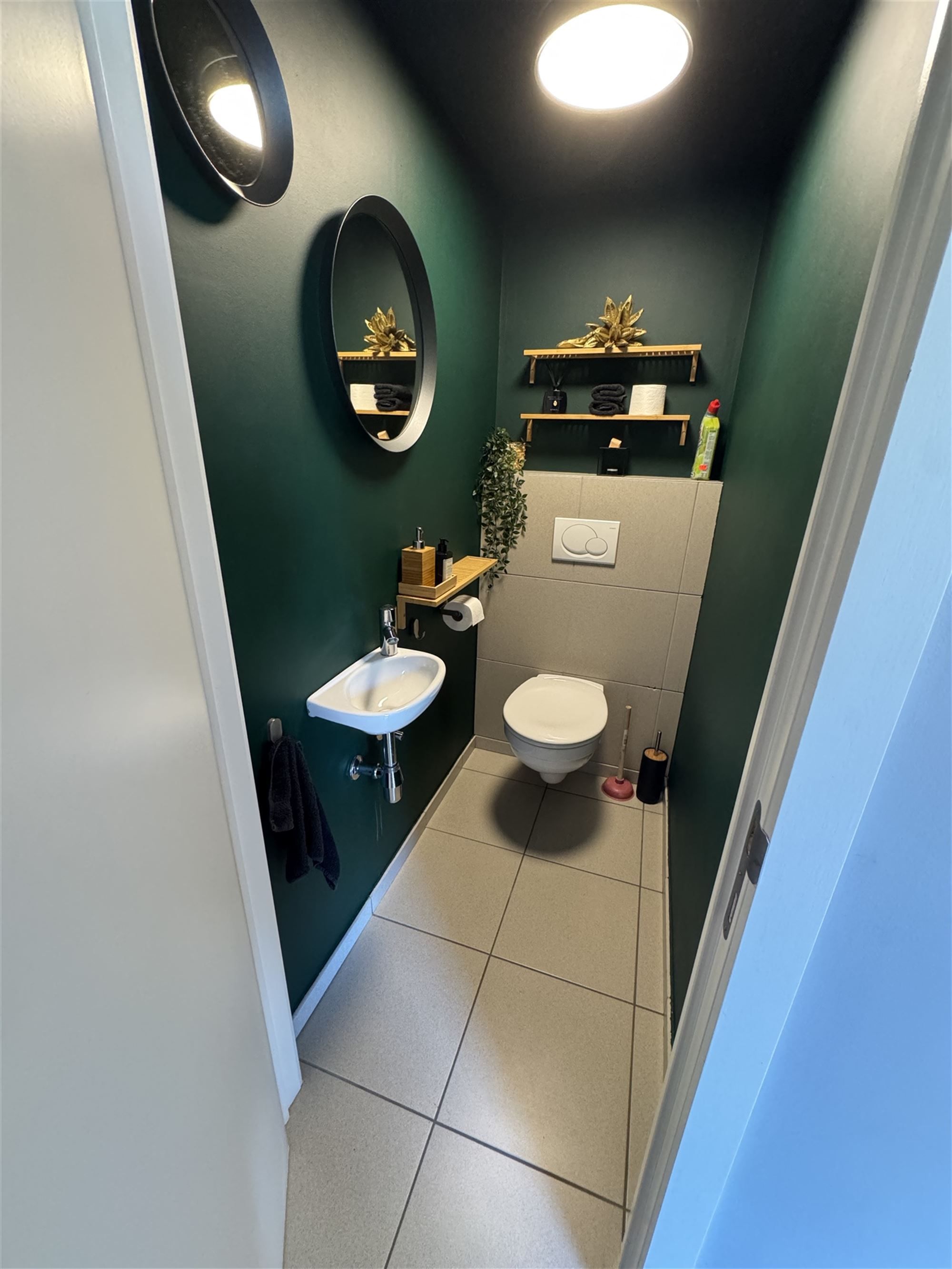 PERFECT ONDERHOUDEN DUPLEX APPARTEMENT (100M²) MET 3 SLAAPKAMERS + WASPLAATS EN TERRAS TE BEVERLO foto 7
