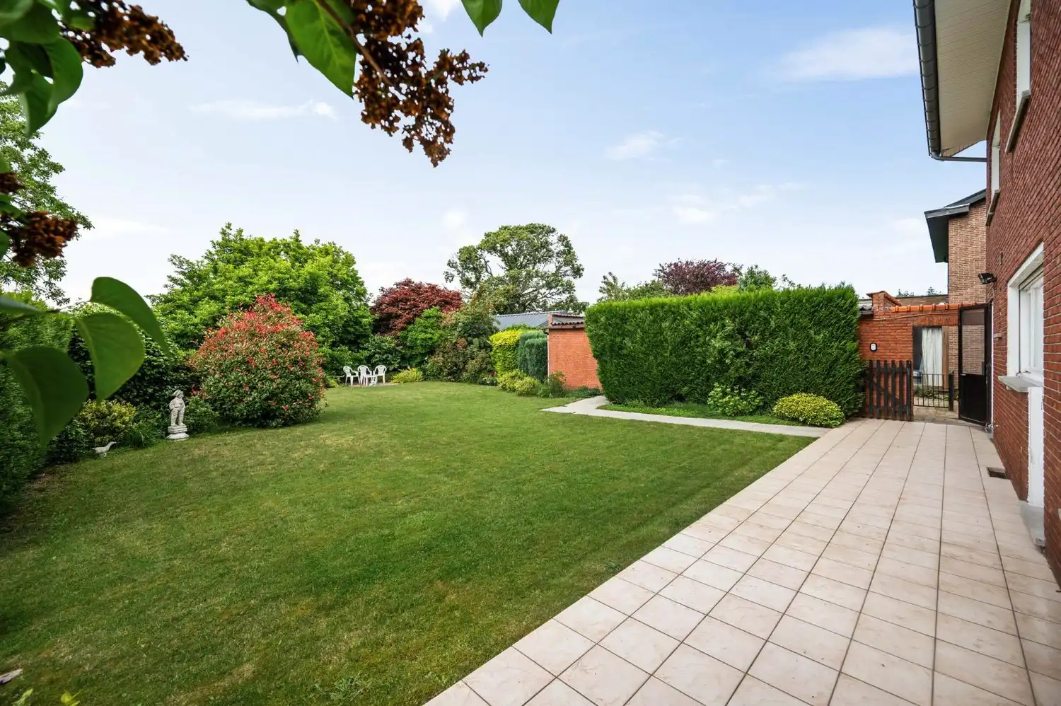 RUIME WONING MET 4 SLK EN GARAGE OP PERCEEL VAN 1.625 m²! foto 17
