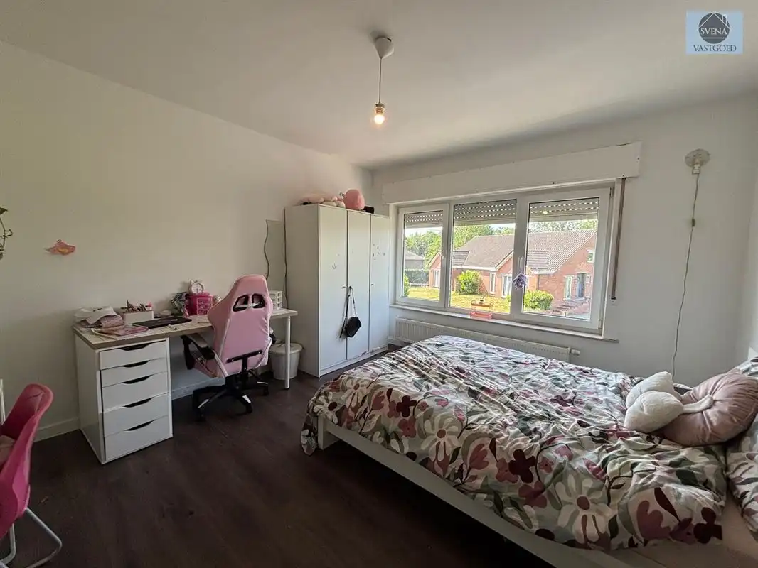 VERNIEUWDE WONING MET 4 SLAAPKAMERS EN TUIN foto 11