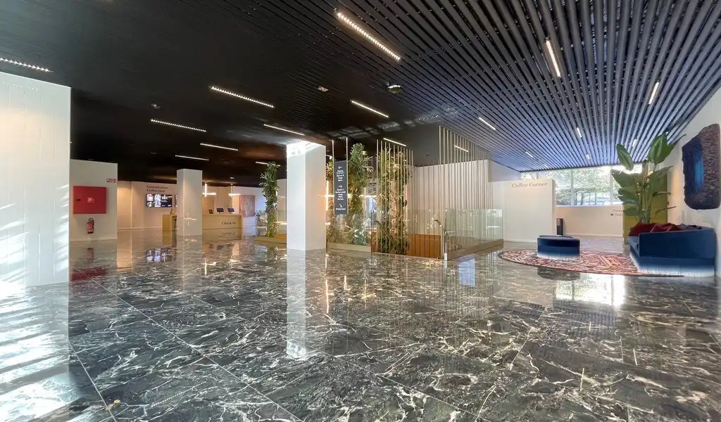 Full service kantoor in Humgy Singel te Berchem foto 2