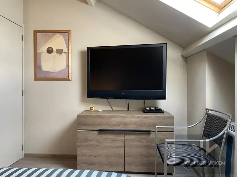 GEMEUBELD APPARTEMENT MET 2 SLPK foto 11