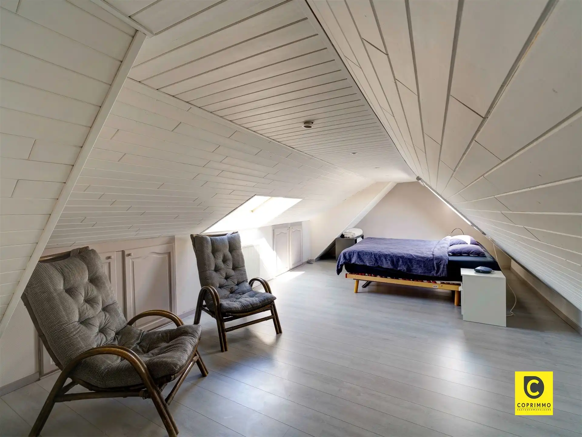 Duplex-appartement met zeer ruim terras en 2 slpk. foto 12