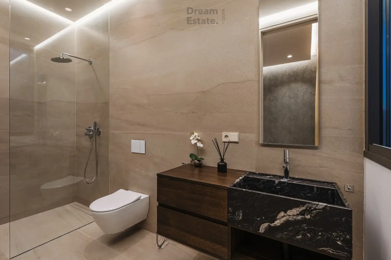 Subliem landhuis bovenop een heuvel met uitzicht op de Middellandse Zeekust. foto 69