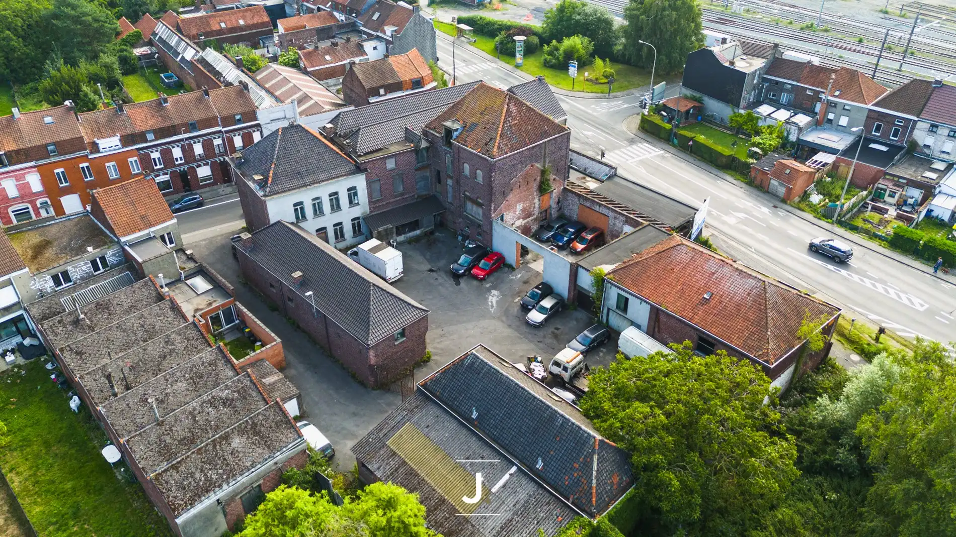 Unieke opportuniteit met tal van mogelijkheden in centrum Moeskroen! foto 4