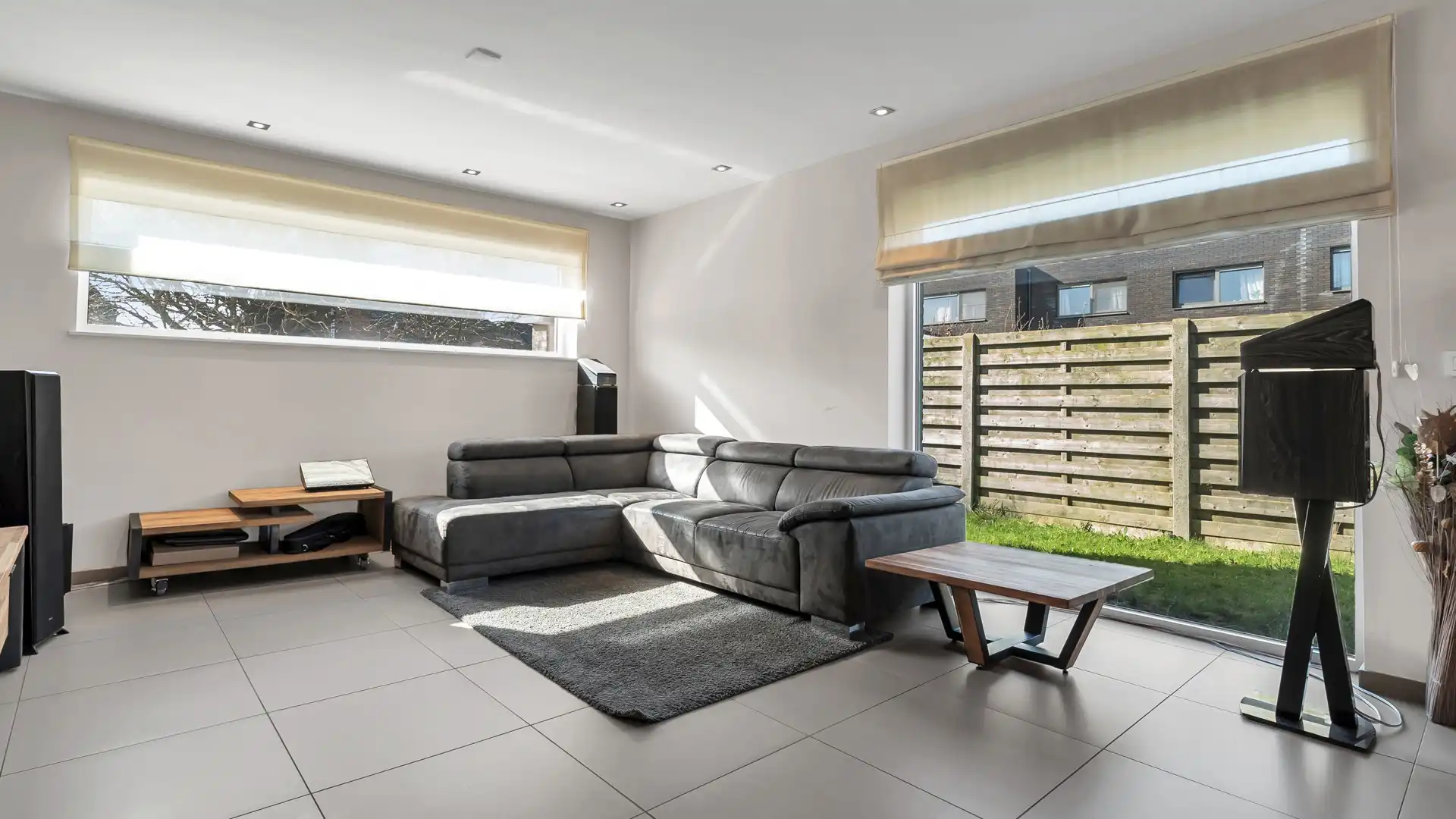 Trendy gezinswoning met open leefruimte, 4 slaapkamers en vrijstaande garage foto 7