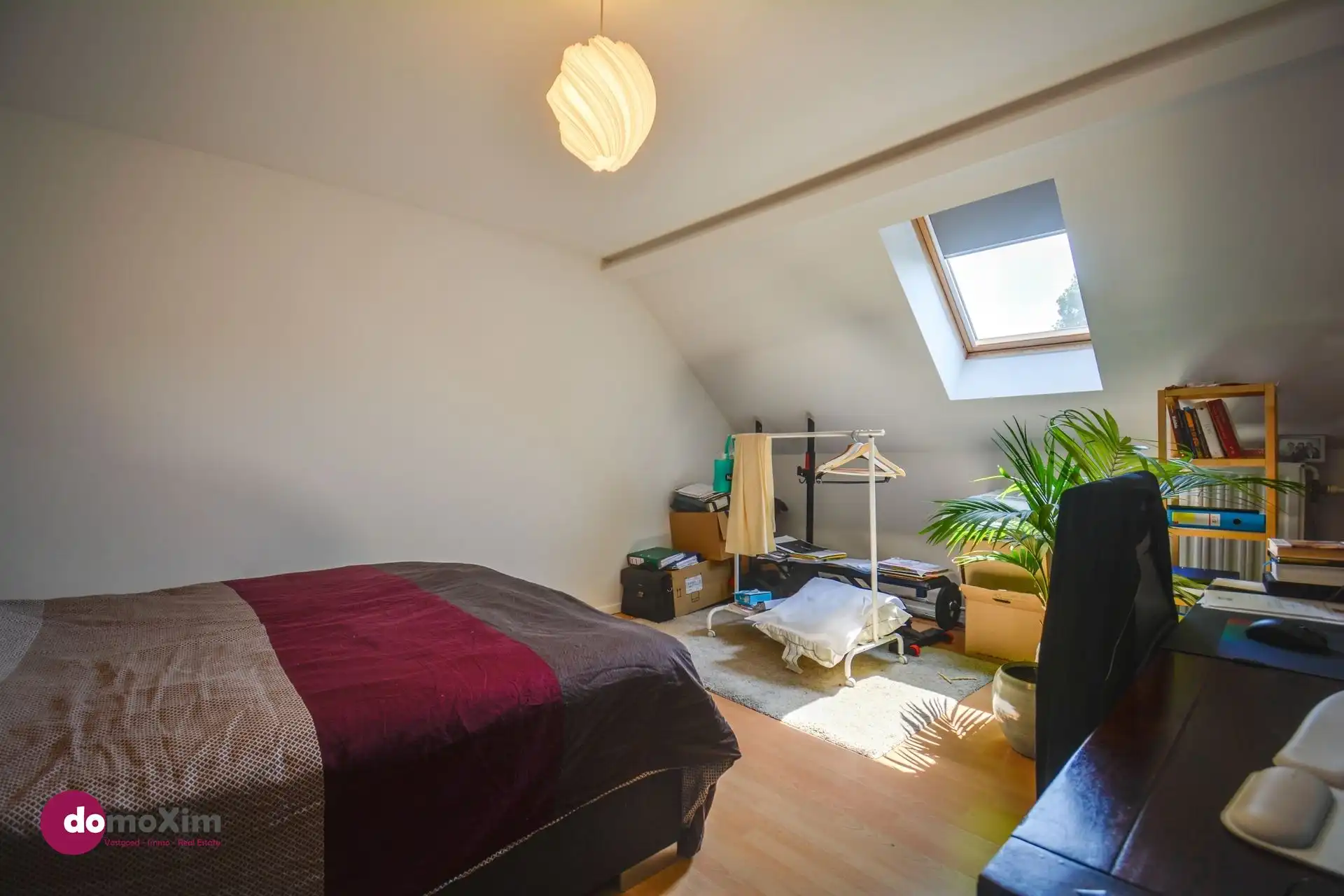 Gerenoveerde woning met vier slaapkamers in Mechelen foto 27