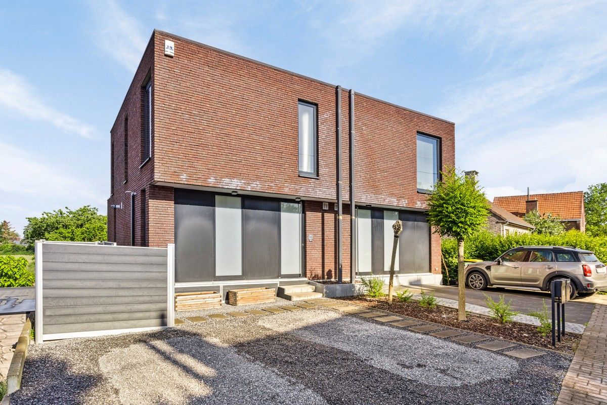 Moderne en energetische woning met 4 slaapkamers met open zicht foto 17