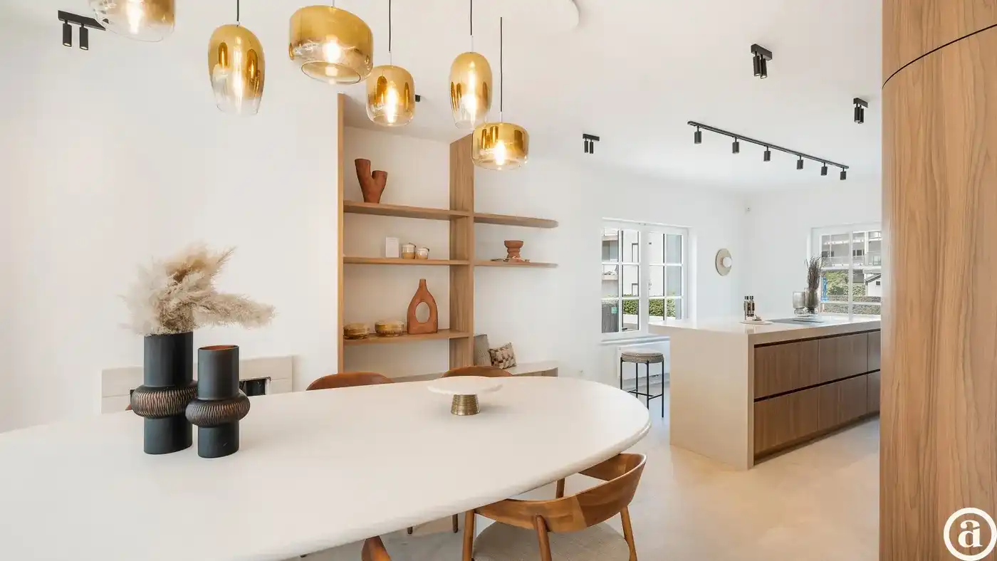 Exclusief gerenoveerde villa op een absolute toplocatie foto 7