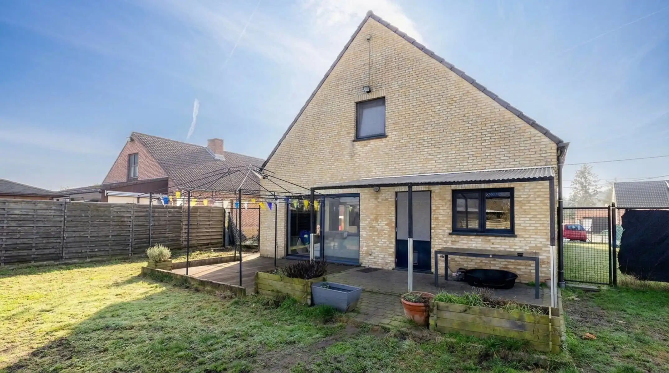 Zeer energiezuinige woning met 5 slpks op ca. 769 m² grond.  foto 21
