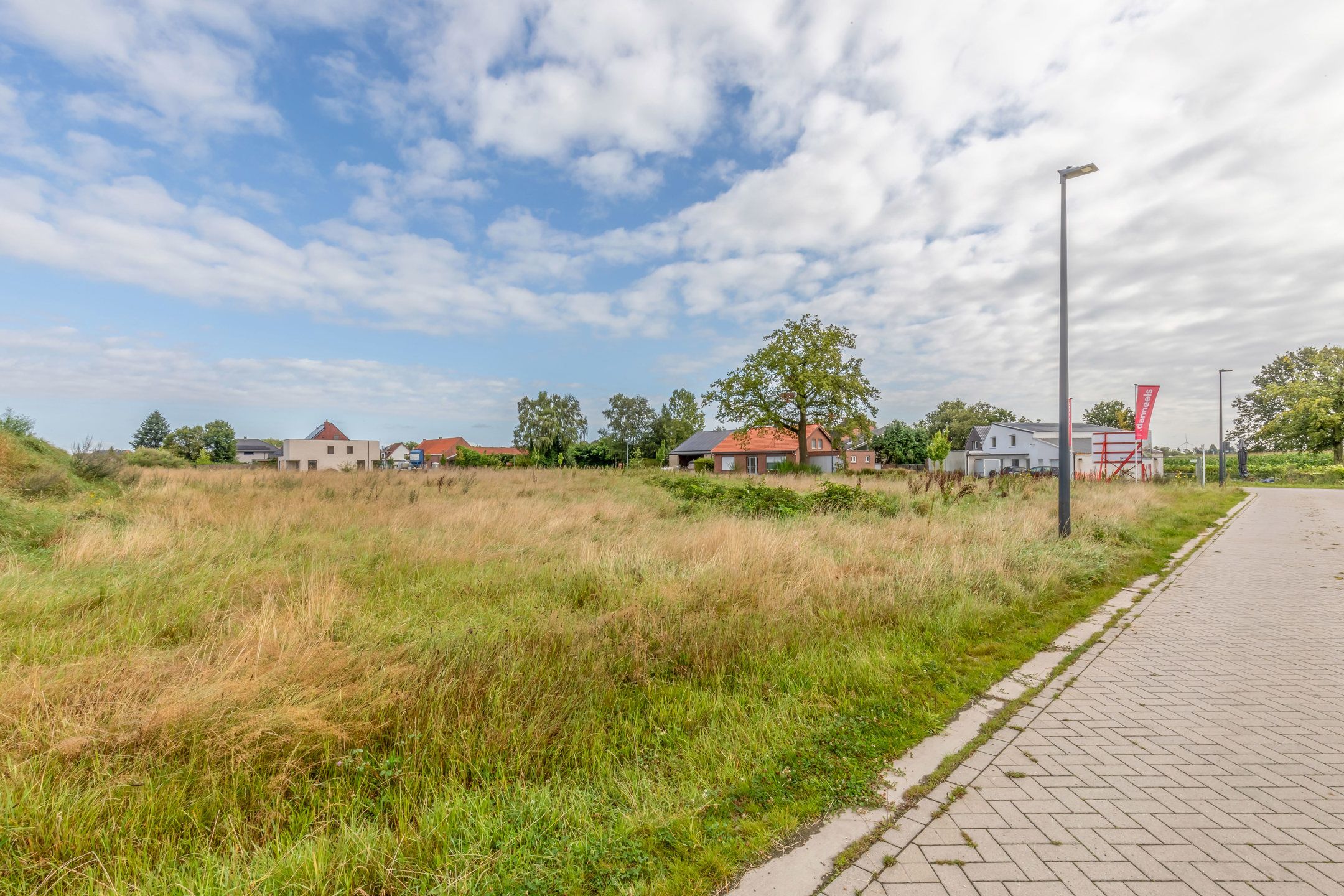 Bouwgrond voor open bebouwing op 807m² foto 13