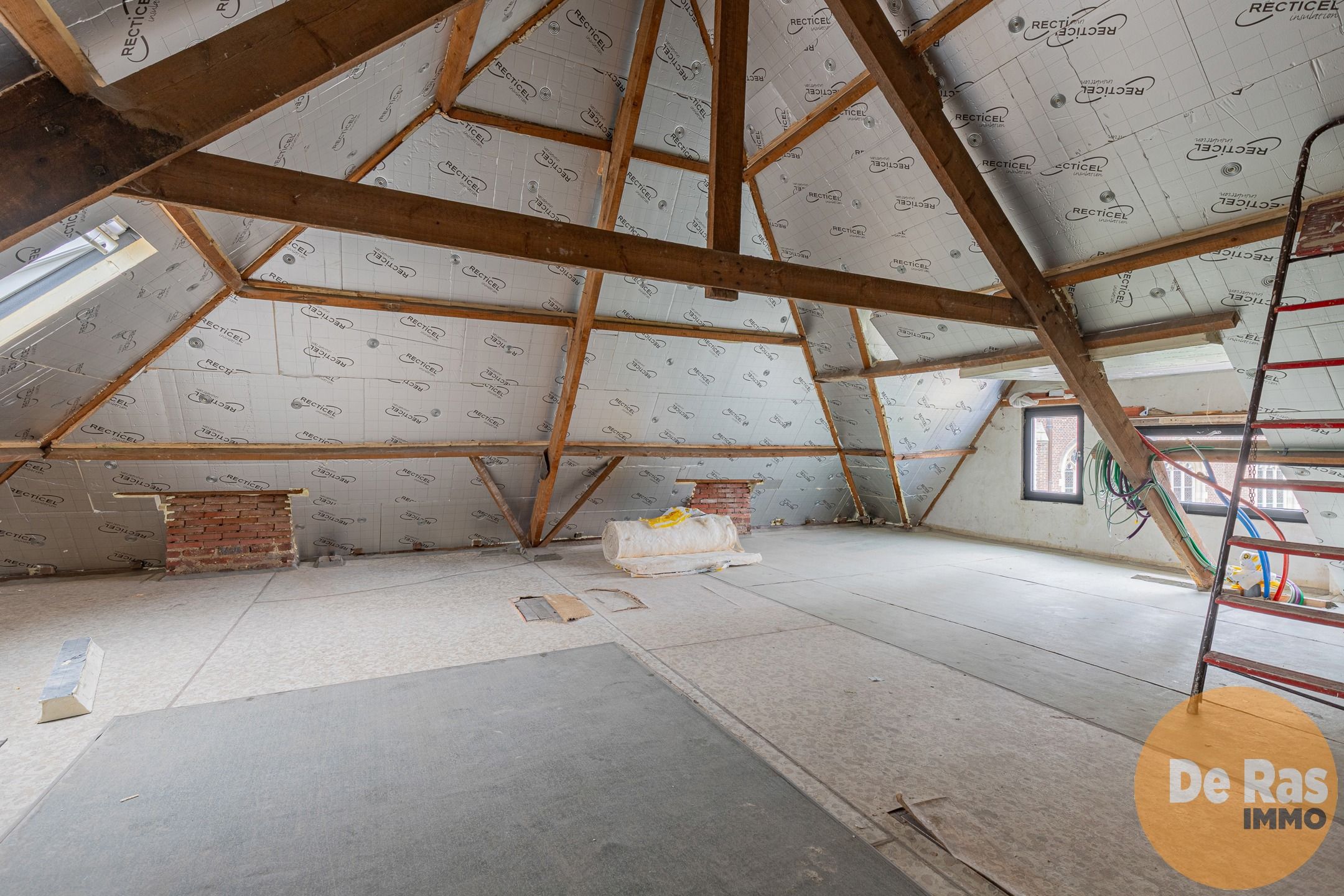 HILLEGEM – Mooi gerenoveerde woning met aangename tuin foto 15