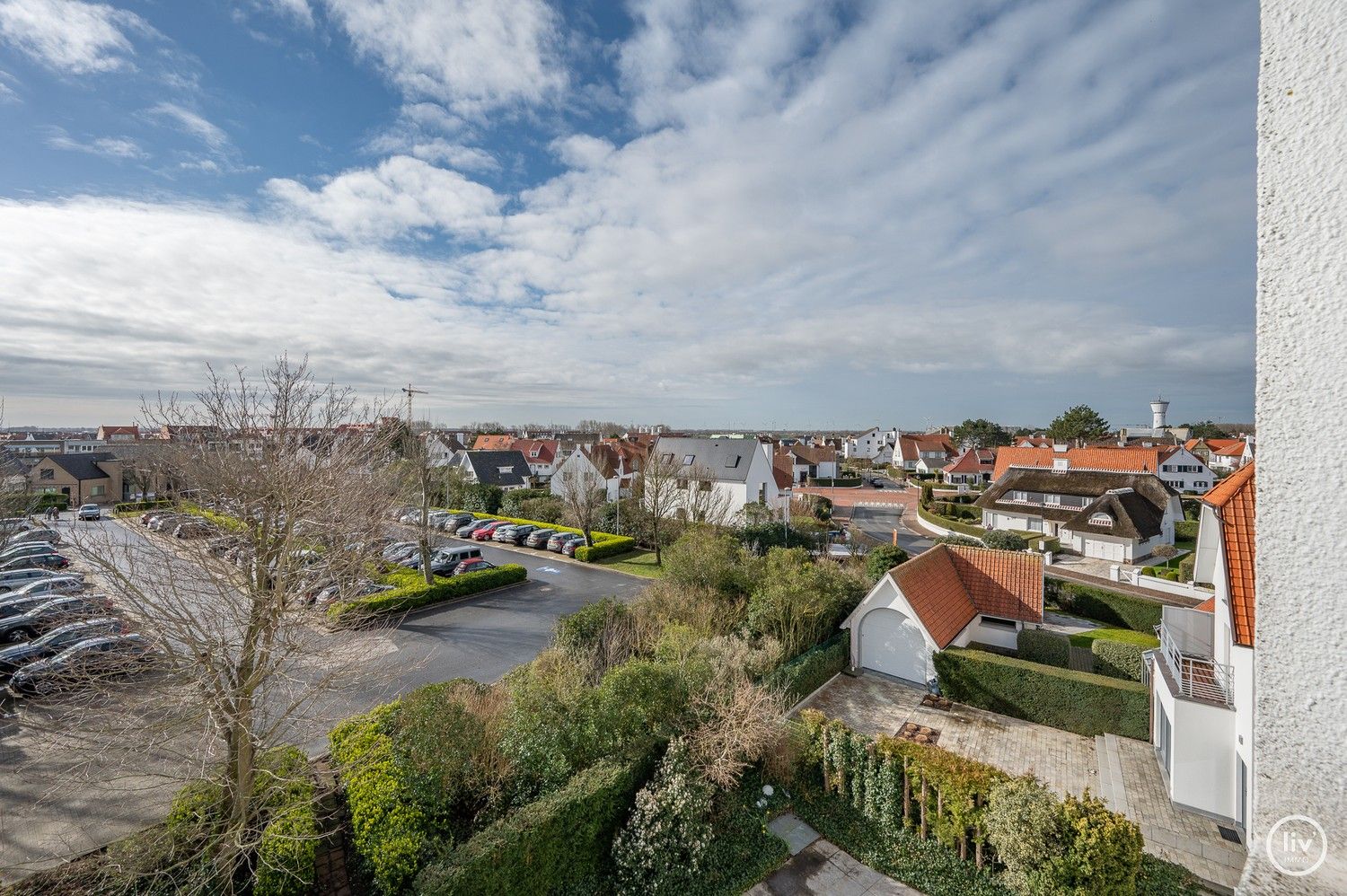 Prachtig gerenoveerd appartement op een topligging met frontaal meerzicht aan het zegemeer te Knokke. foto 7