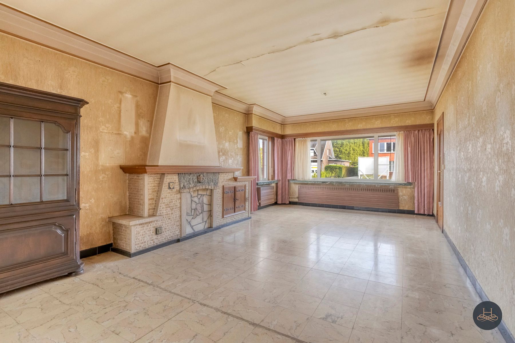 Renovatiewoning met grote garage foto 10