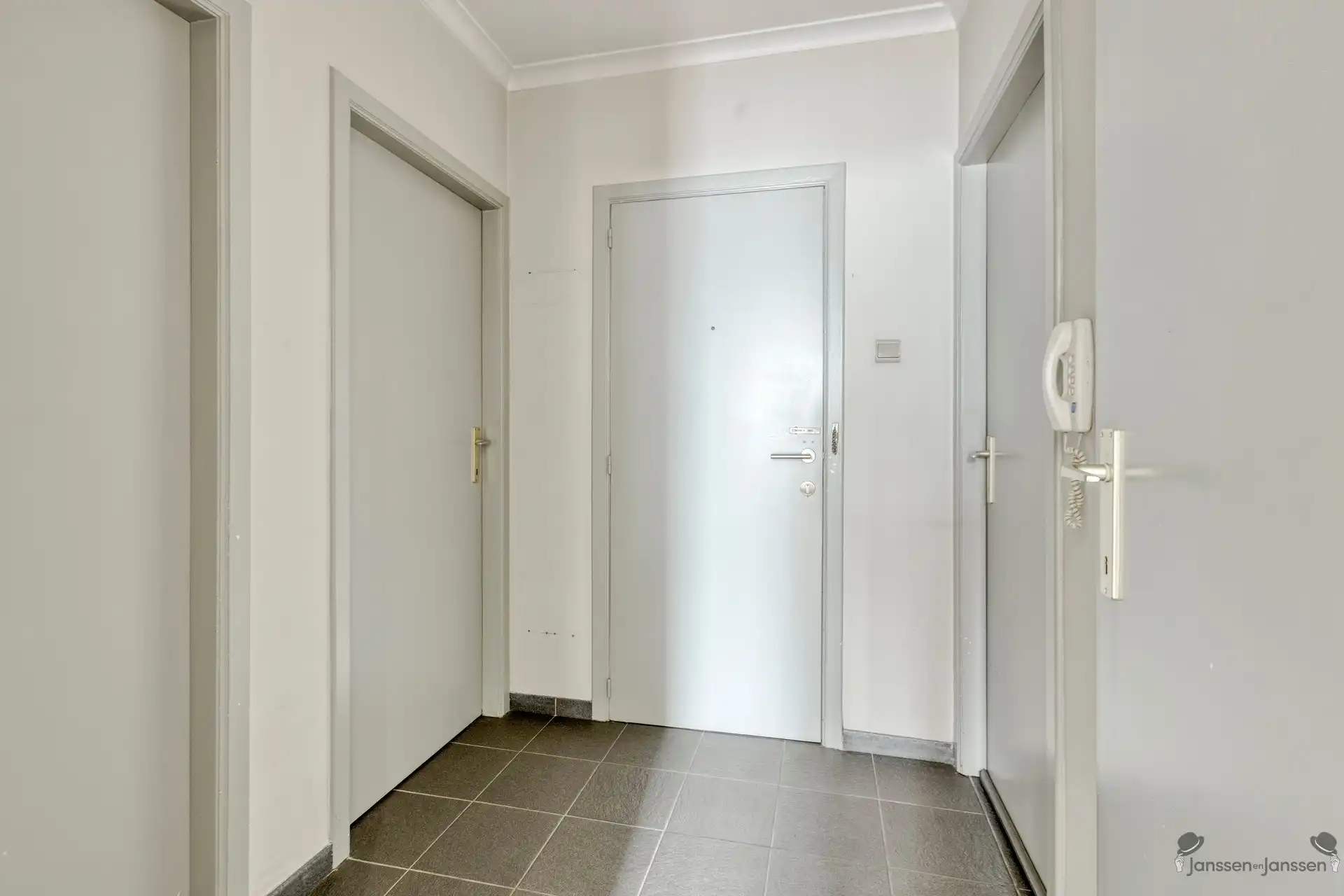 Commercieel handelspand op toplocatie in Hasselt foto 10