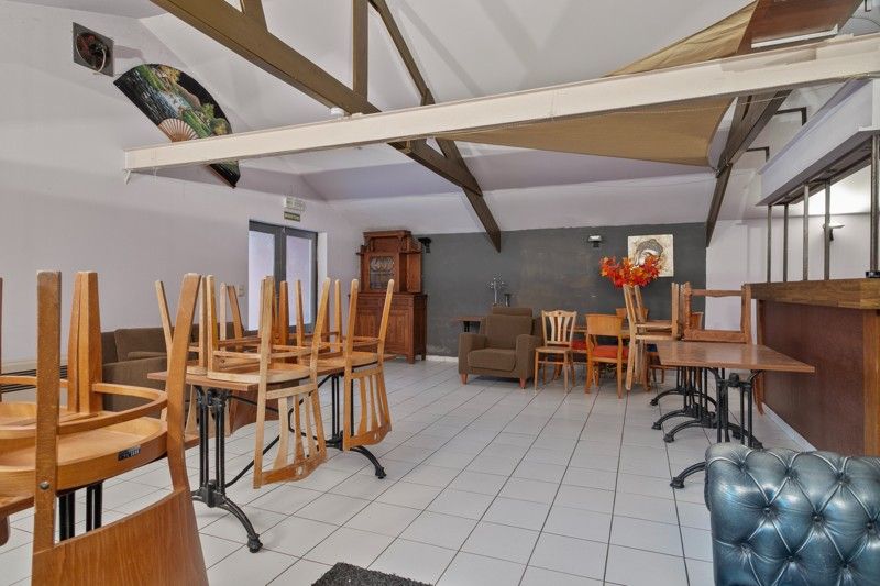 Commercieel pand met woonst en feestzaal op zichtbare locatie te Tielt 🏠 foto 13