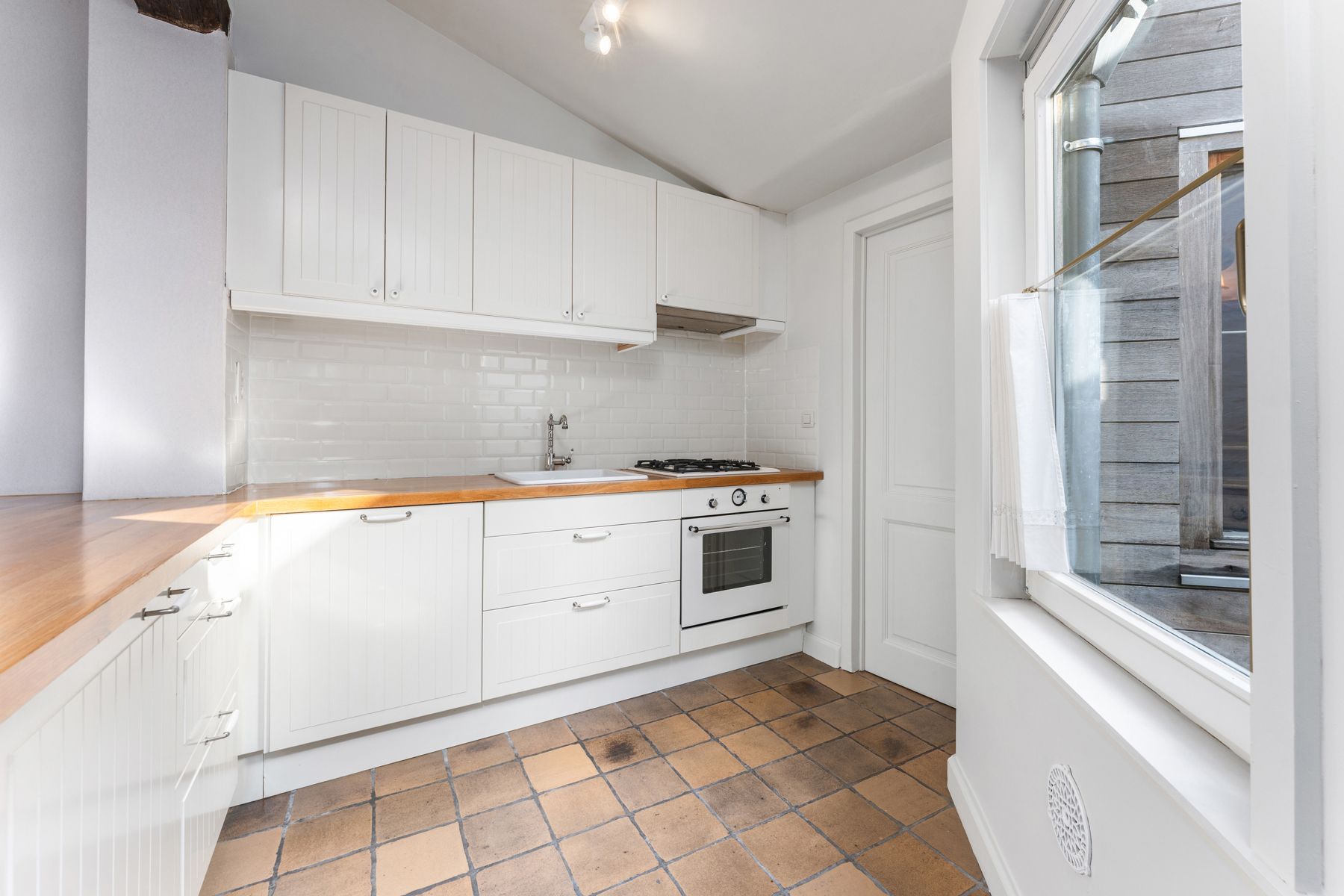 Instapklare woning op een goede locatie nabij centrum Brugge foto 7