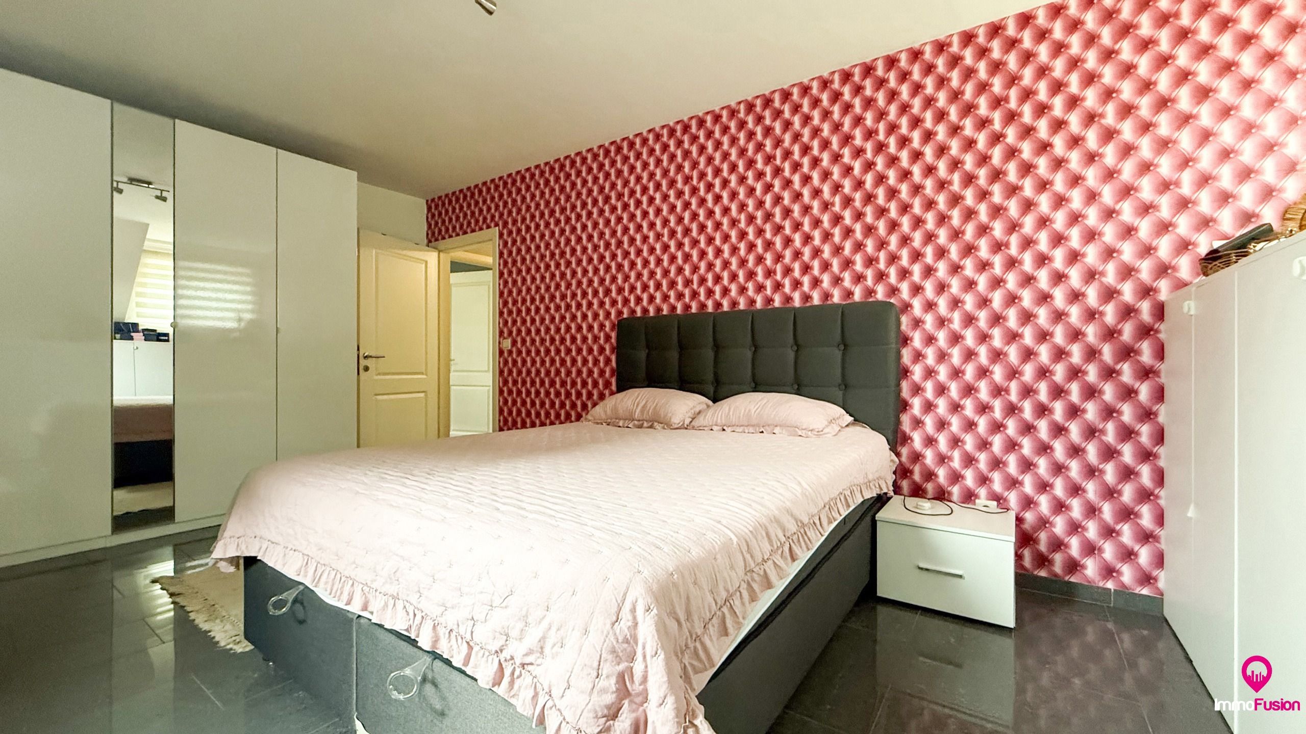 Instapklare woning met 3 slpks, tuin en garage in Lillo! foto 25