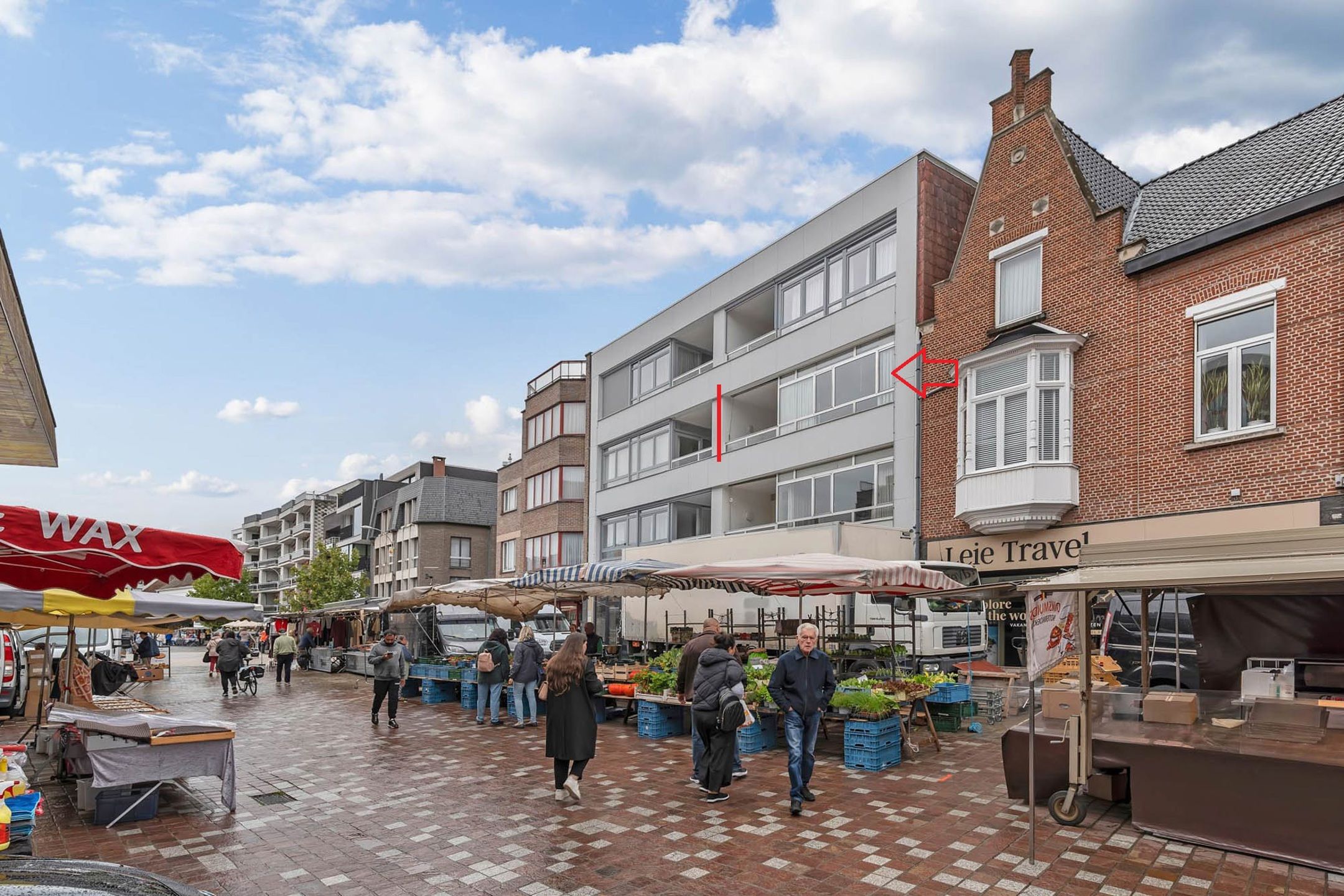 Tweeslaapkamer appartement met autostaanplaats foto {{pictureIndex}}