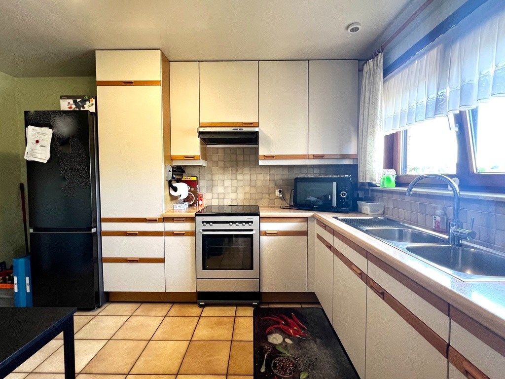 Ruim appartement met garage te huur te Harelbeke. foto 6