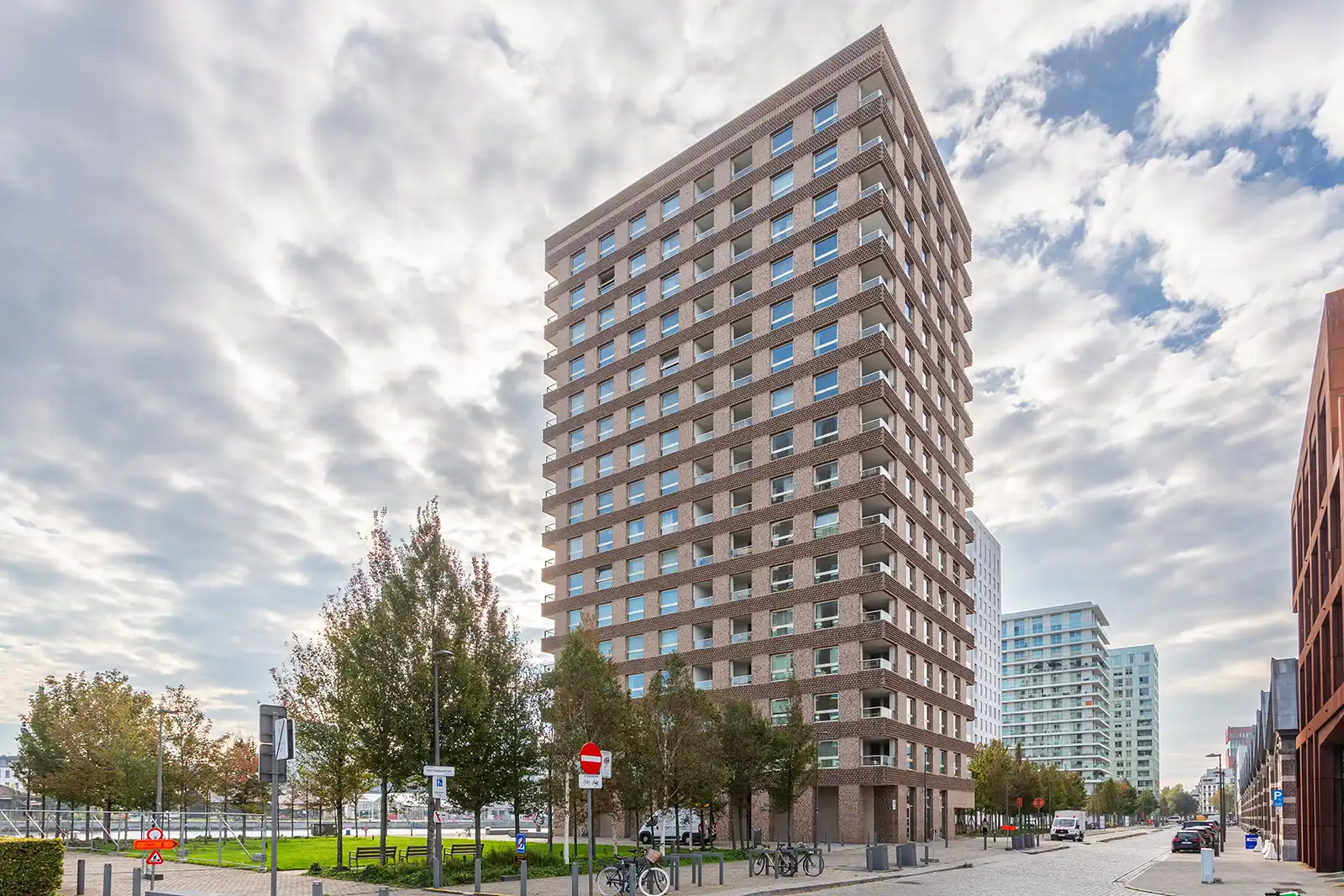 Wonen met zicht op de Schelde en het Kattendijkdok foto {{pictureIndex}}