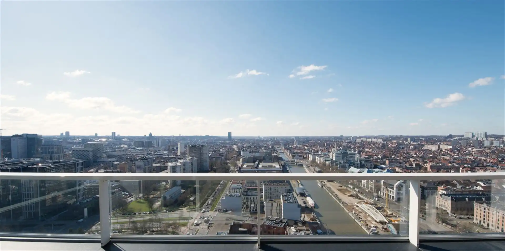 Exclusief appartement met panoramisch uitzicht over Brussel van ± 180 m² foto 16