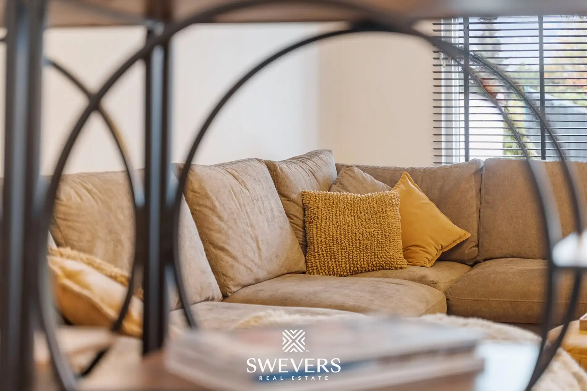 Volledig vernieuwd pareltje met terras, balkon & loods in Riemst foto 5