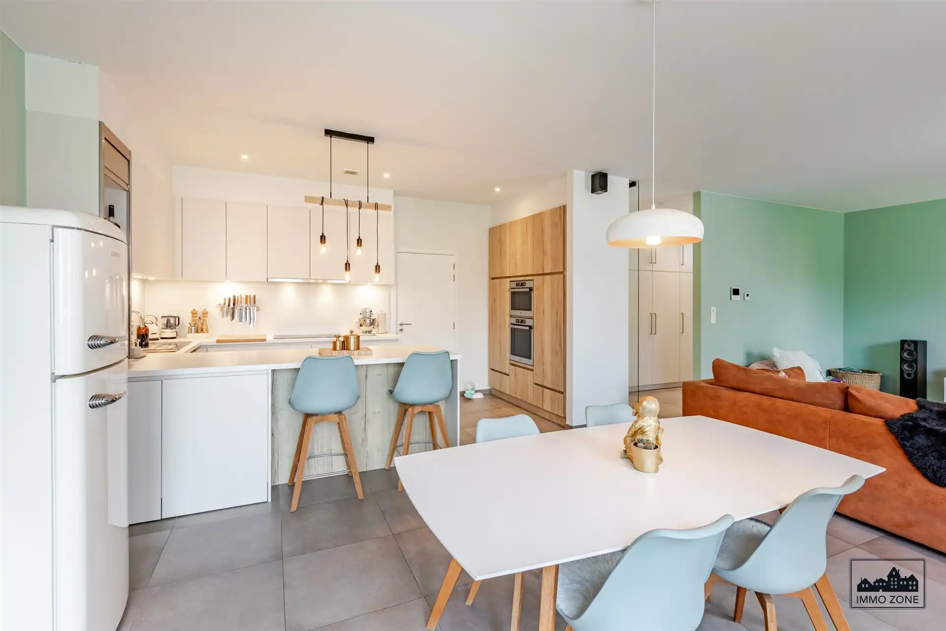 Luxe appartement met garage in stadskern Sint-Niklaas foto 2