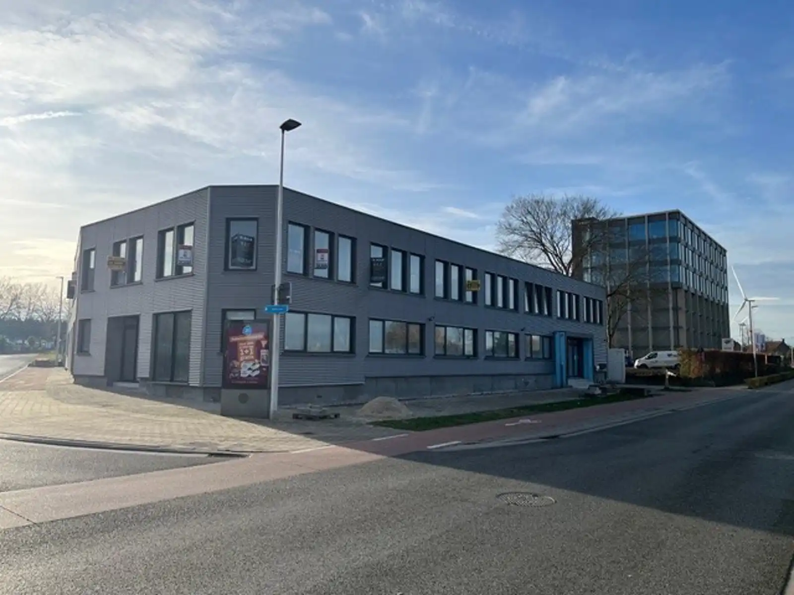 Volledig vernieuwde magazijn- of opslagruimte foto 14