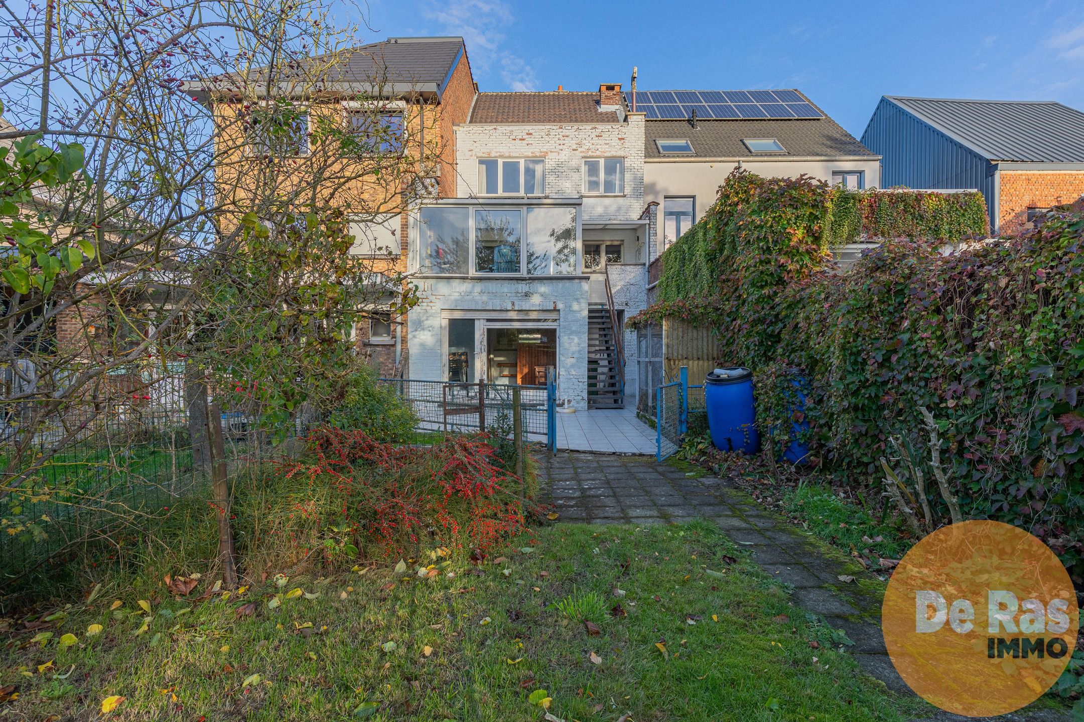 AALST -Te renoveren woning met 3 slaapkamers vlakbij centrum foto 24