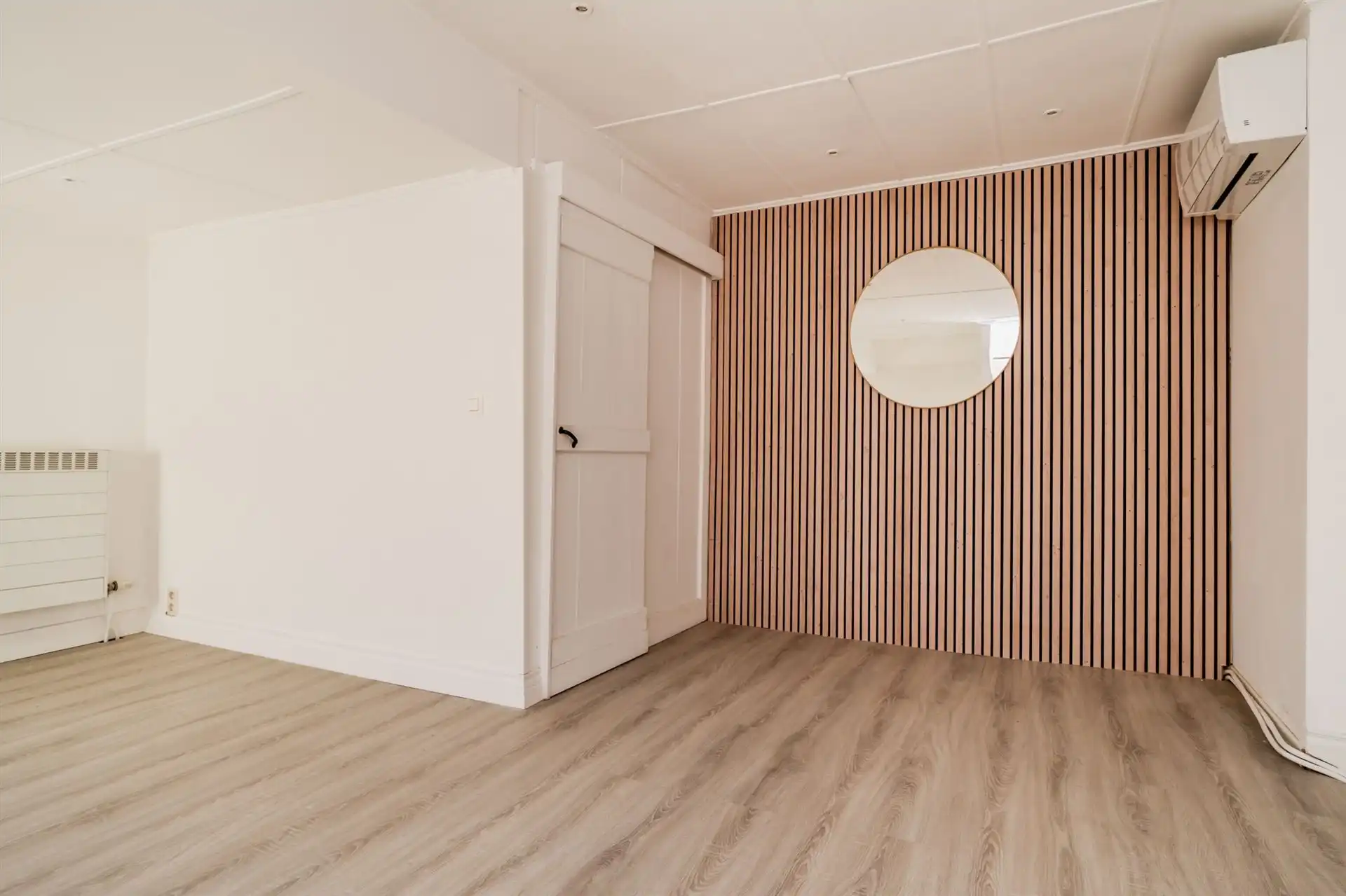 Instapklare starterswoning met charme in Rumst. foto 15