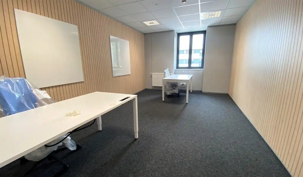 Volledig vernieuwde kantoren te huur op toplocatie in Zwijnaarde foto 4