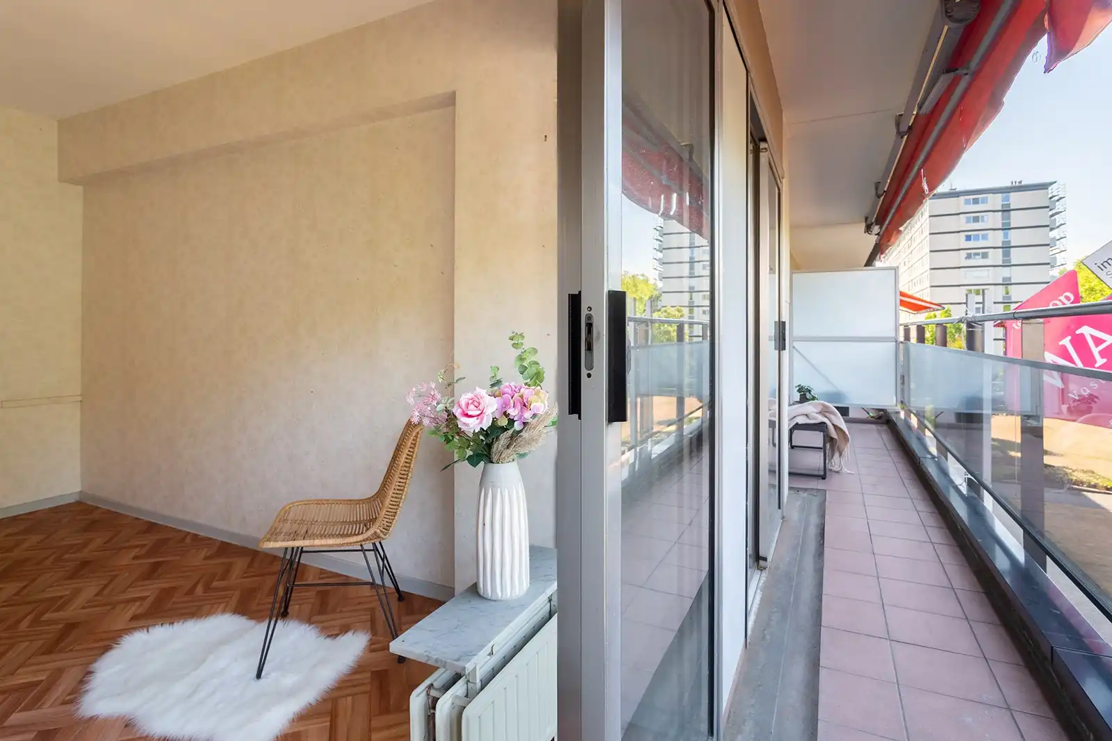 2 slaapkamer appartement met veel lichtinval foto 21